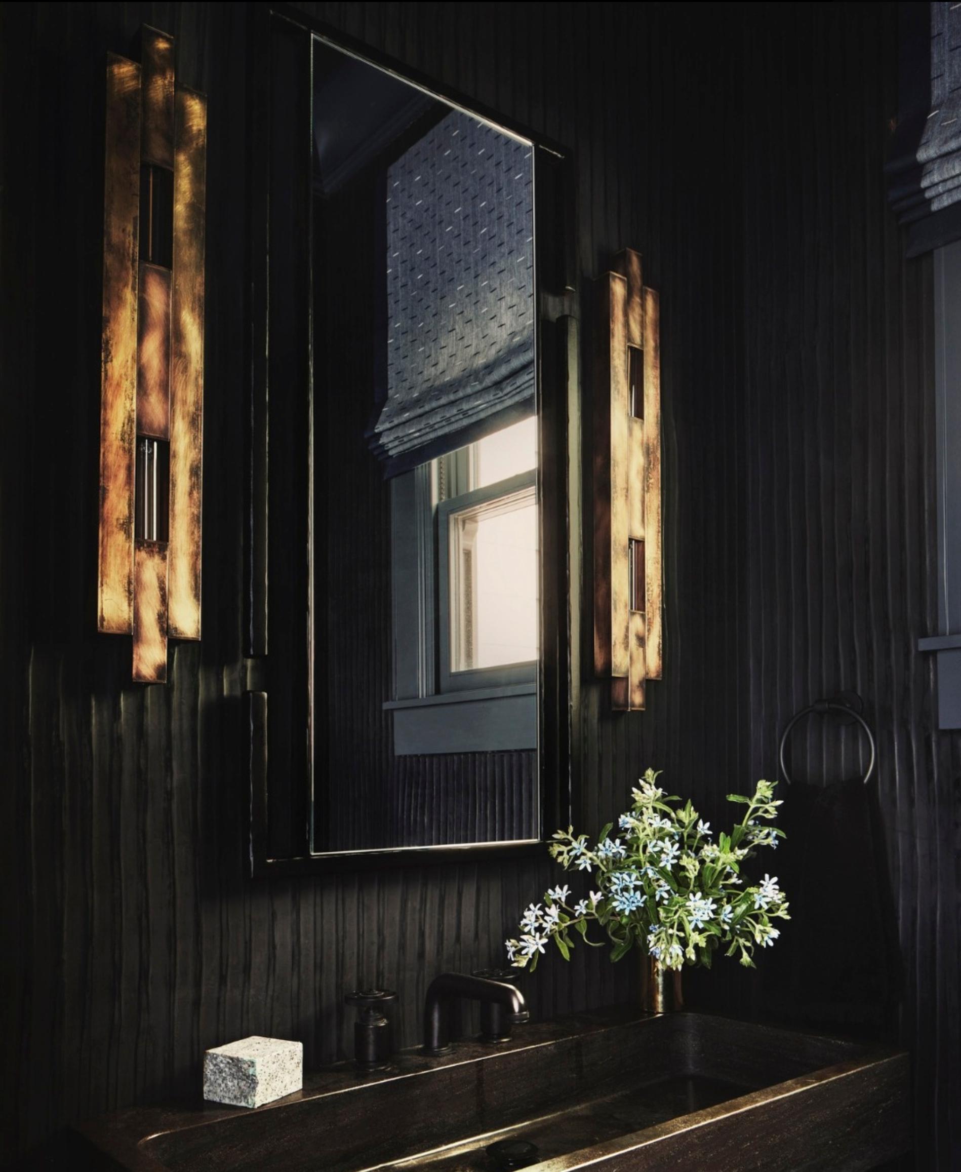 Americano Daikon Studio / Shoji II Sconce / Applique moderna e minimale in ottone nero in vendita