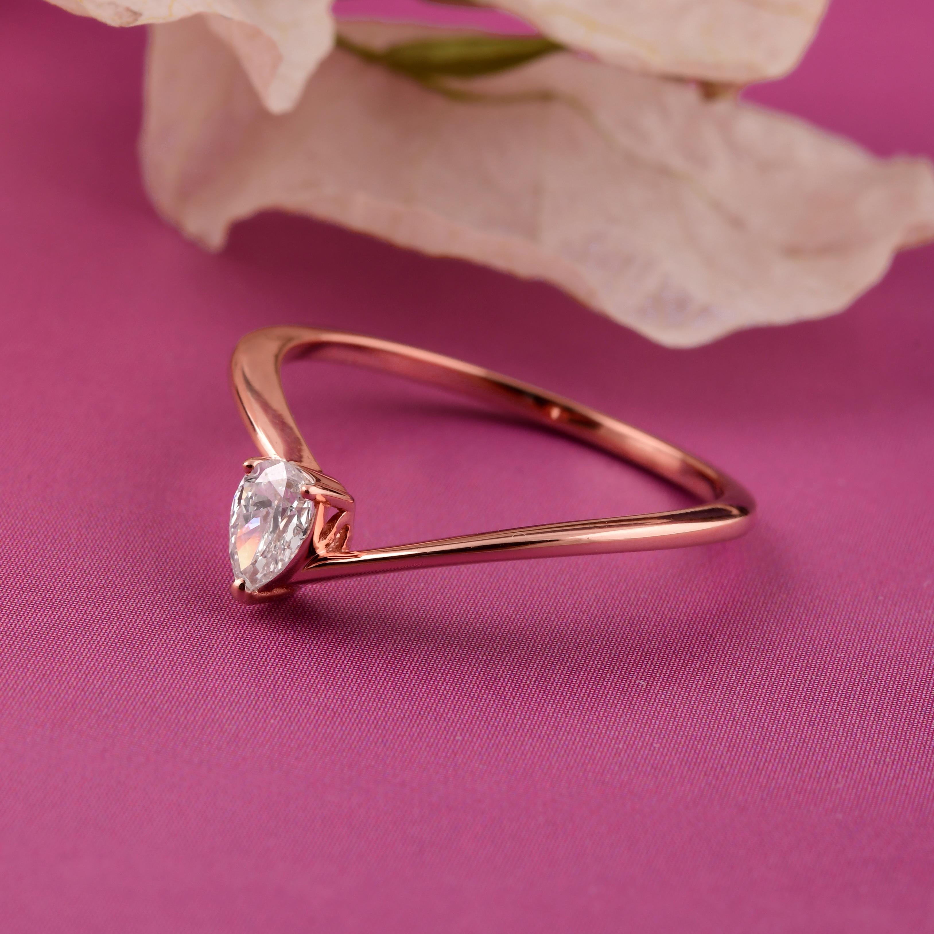 Im Angebot: Zierlicher 0,24 Karat Diamant im Birnenschliff 14 Karat Roségold Versprechensring für Frauen () 9