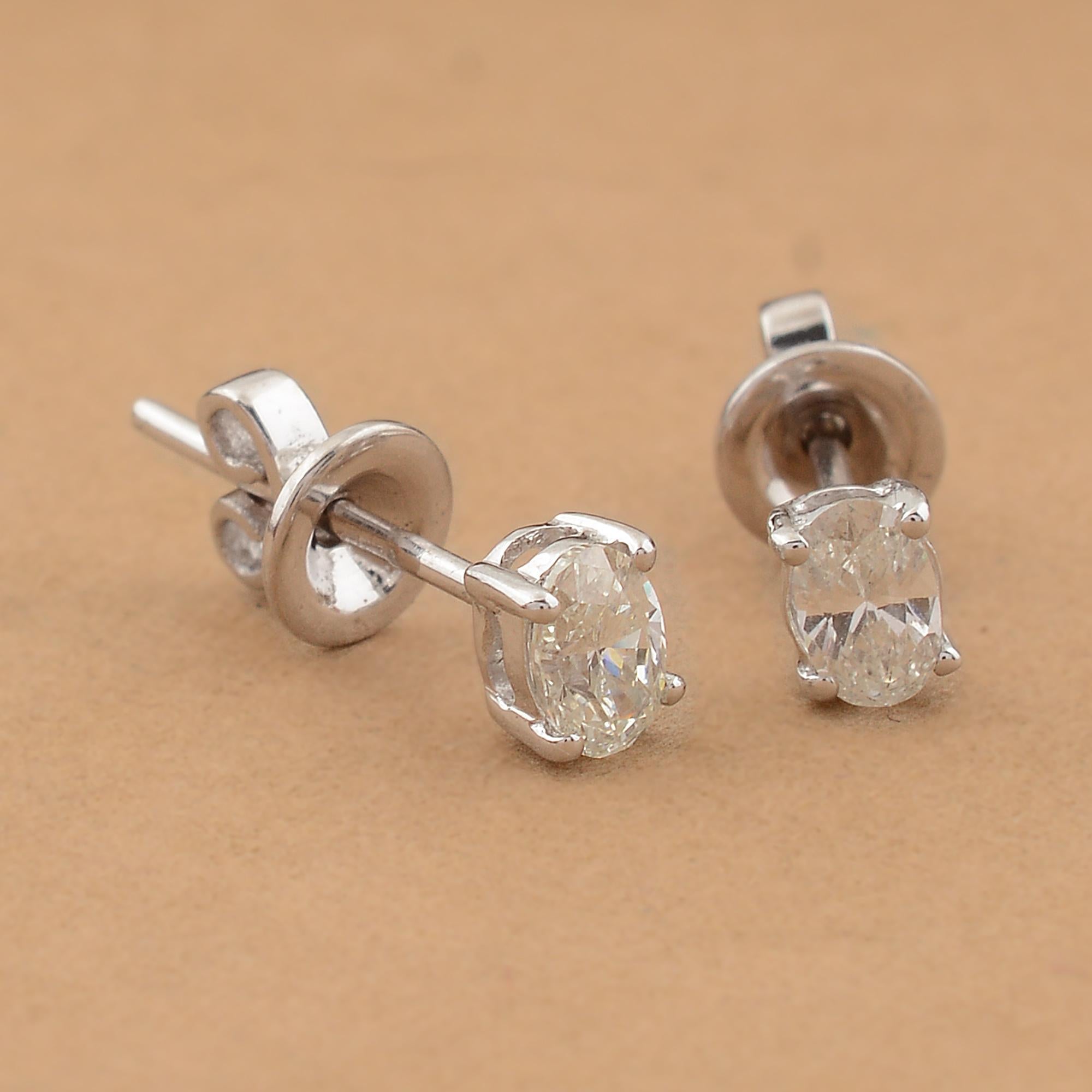 Moderne Dainty 0.49 Carat SI/H Oval Diamond Solitaire Stud Ears 18k Solid White Gold en vente