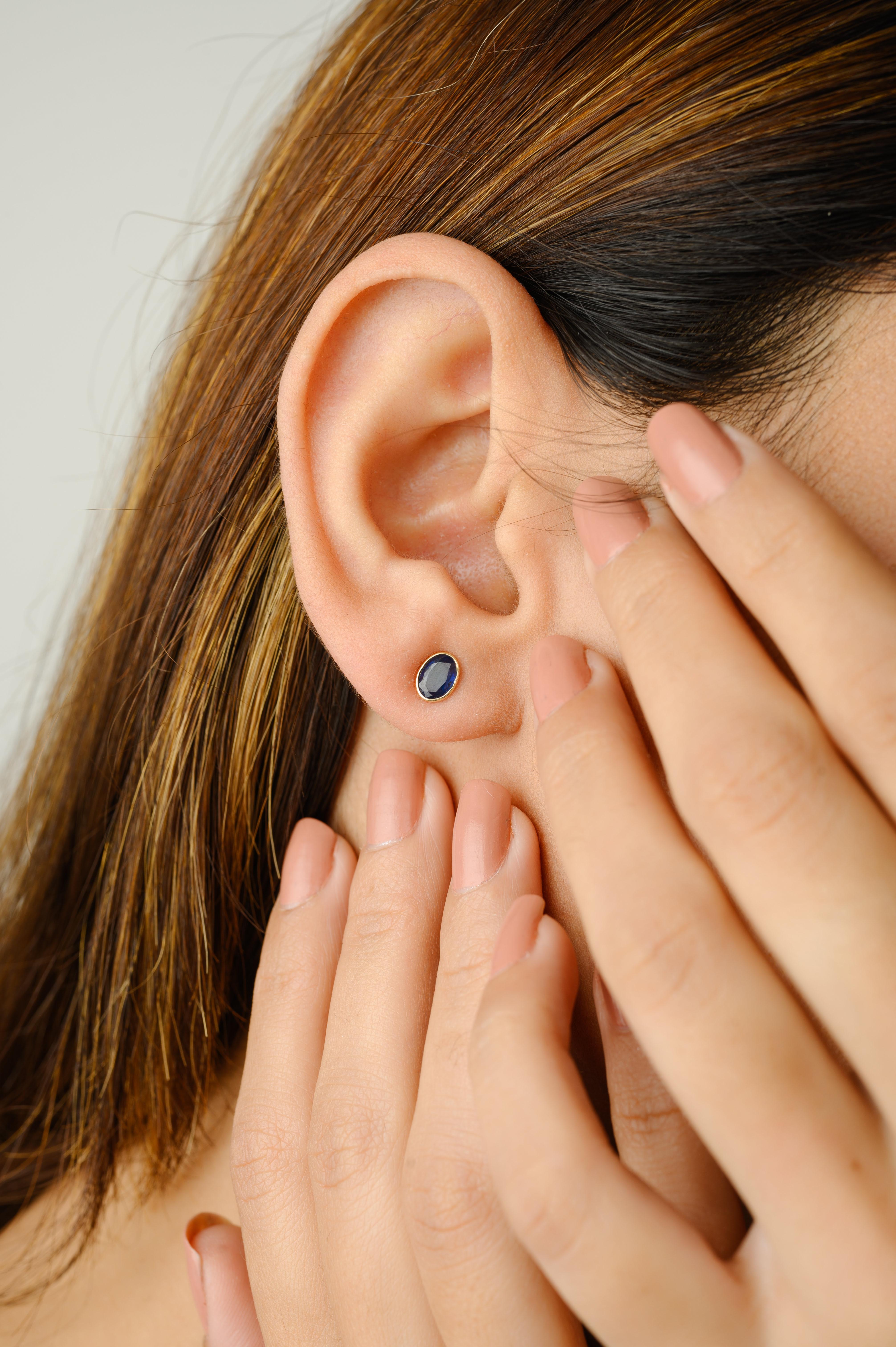 Women's Dainty 1.34 Carat Bezel Set Blue Sapphire 14k Yellow Gold Stud Earrings Gift For Sale