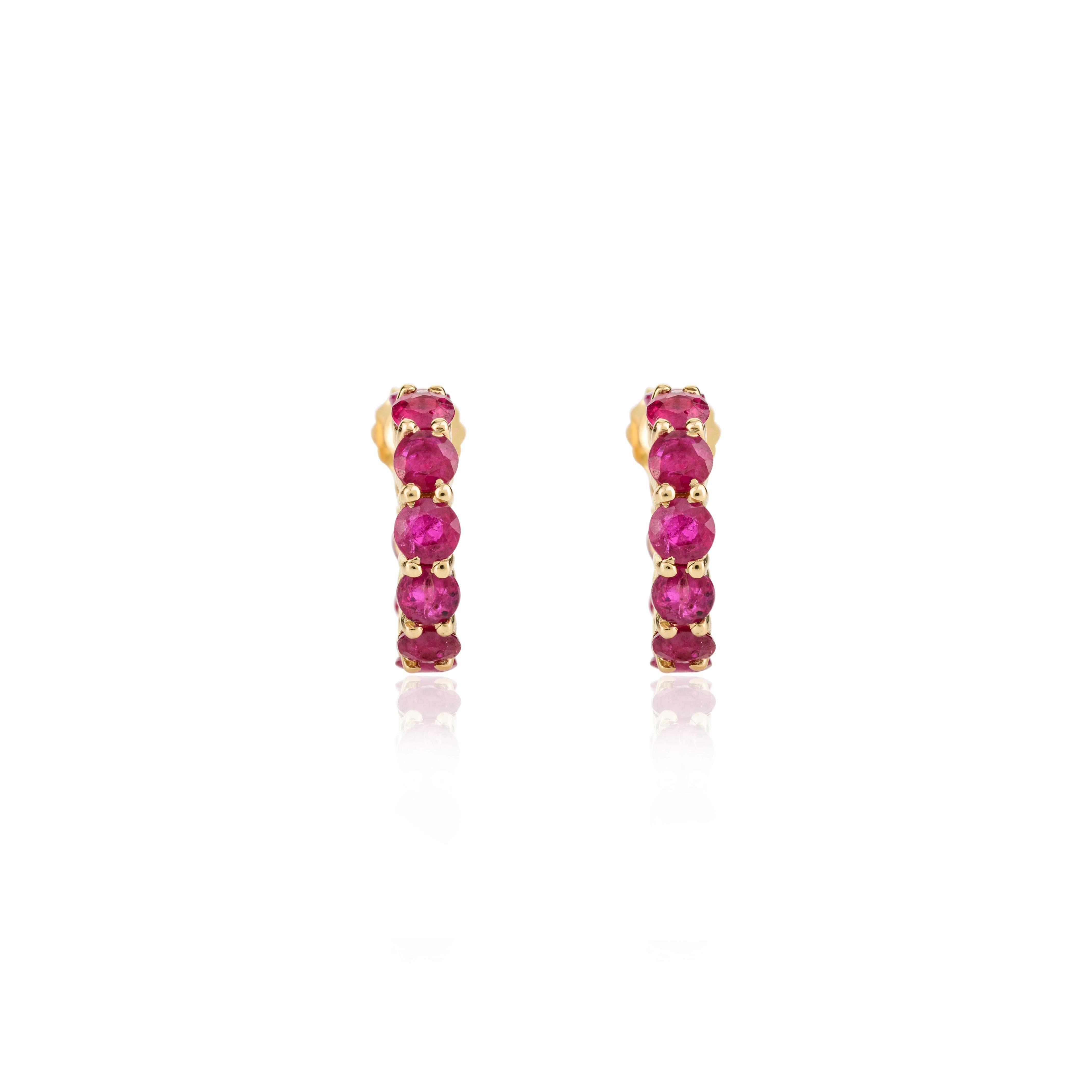Art Deco Dainty 18k Yellow Gold 1.95 Carats Ruby Huggie Hoop Earrings for Her For Sale