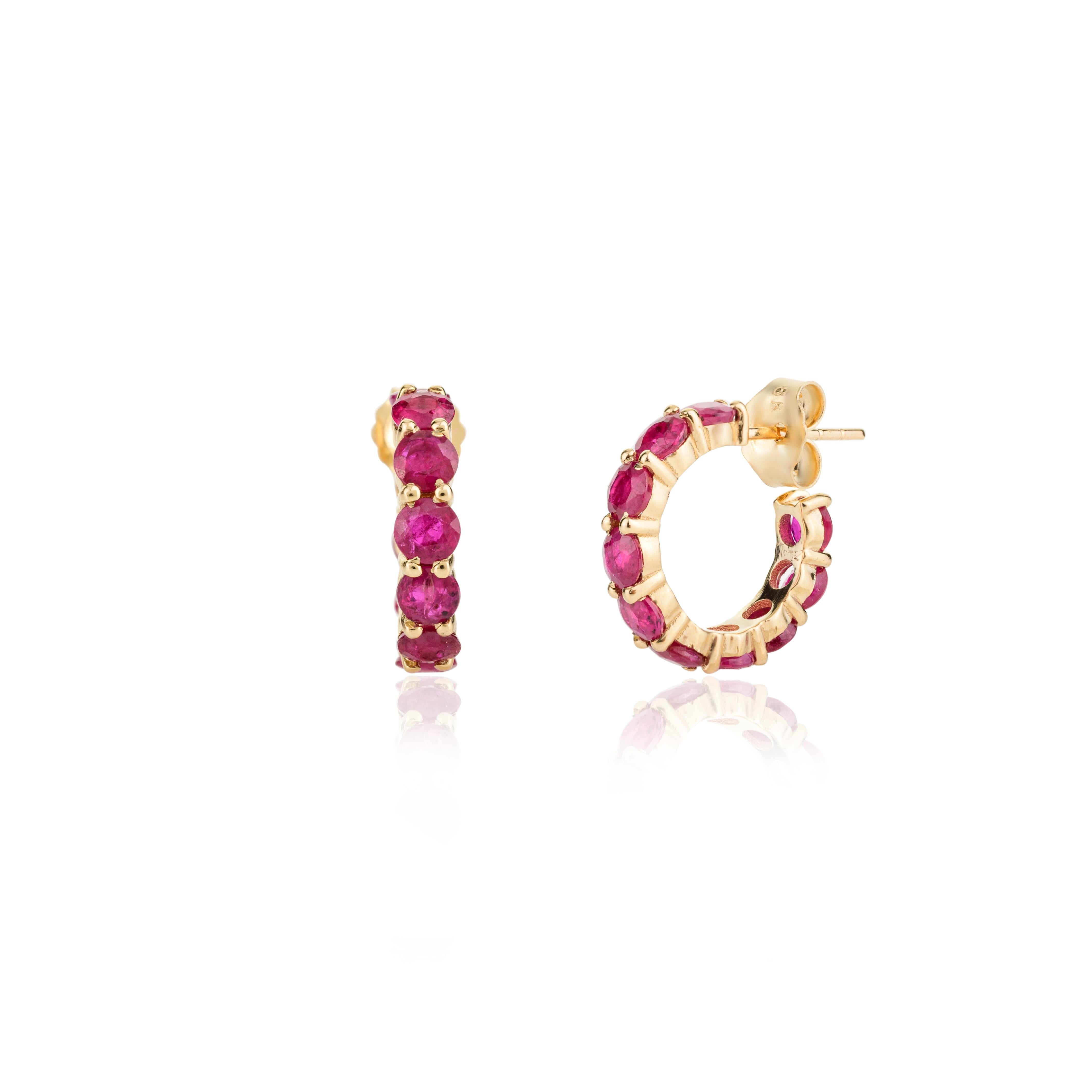 Dainty 18k Yellow Gold 1.95 Carats Ruby Huggie Hoop Earrings for Her In New Condition For Sale In Houston, TX