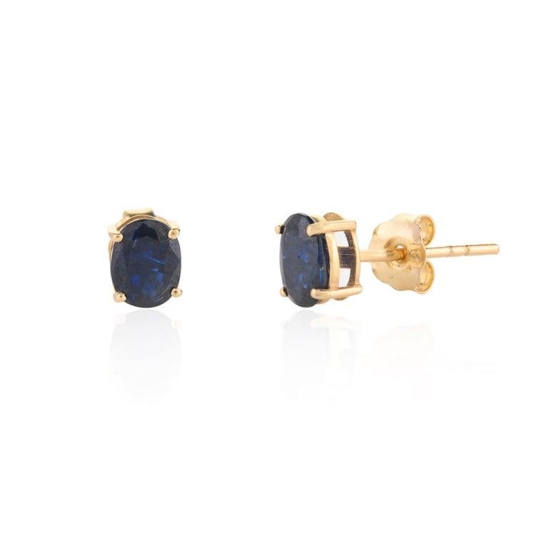Bague et boucles d'oreilles en or jaune 18 carats avec pendentif en saphir bleu véritable en vente 8