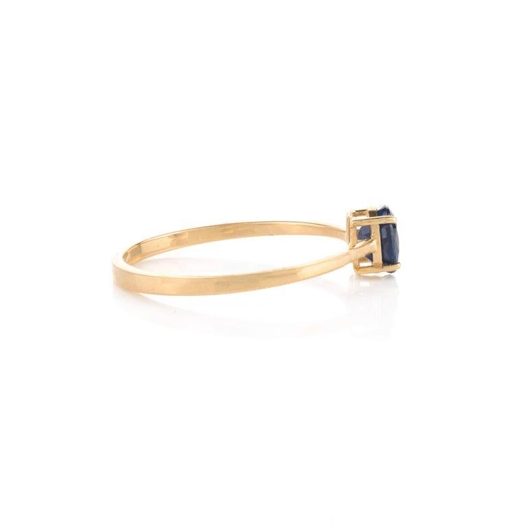 Bague et boucles d'oreilles en or jaune 18 carats avec pendentif en saphir bleu véritable en vente 2