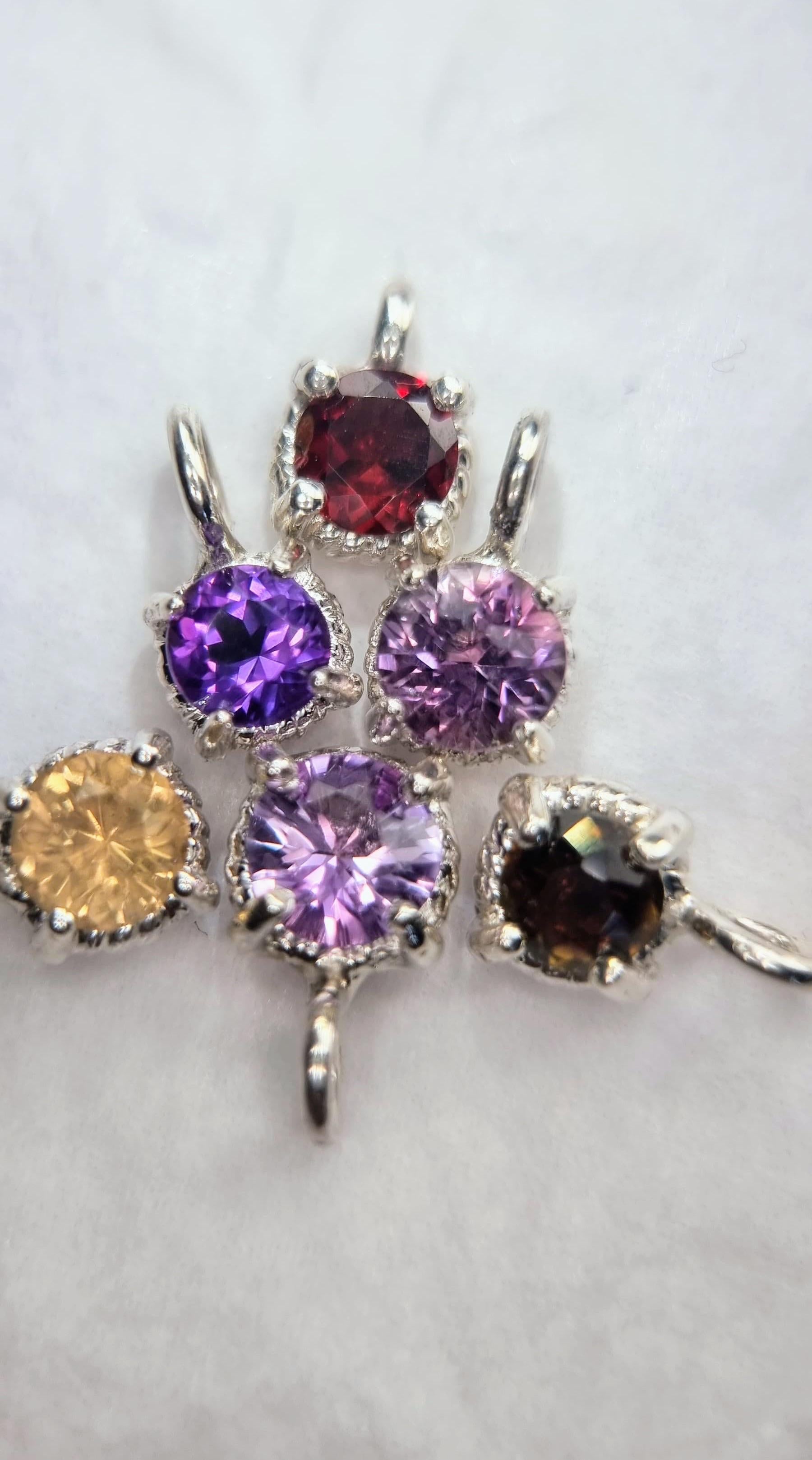 Magnifique pendentif améthyste ronde torsadée de 6 mm en argent sterling avec chaîne italienne en vente 9