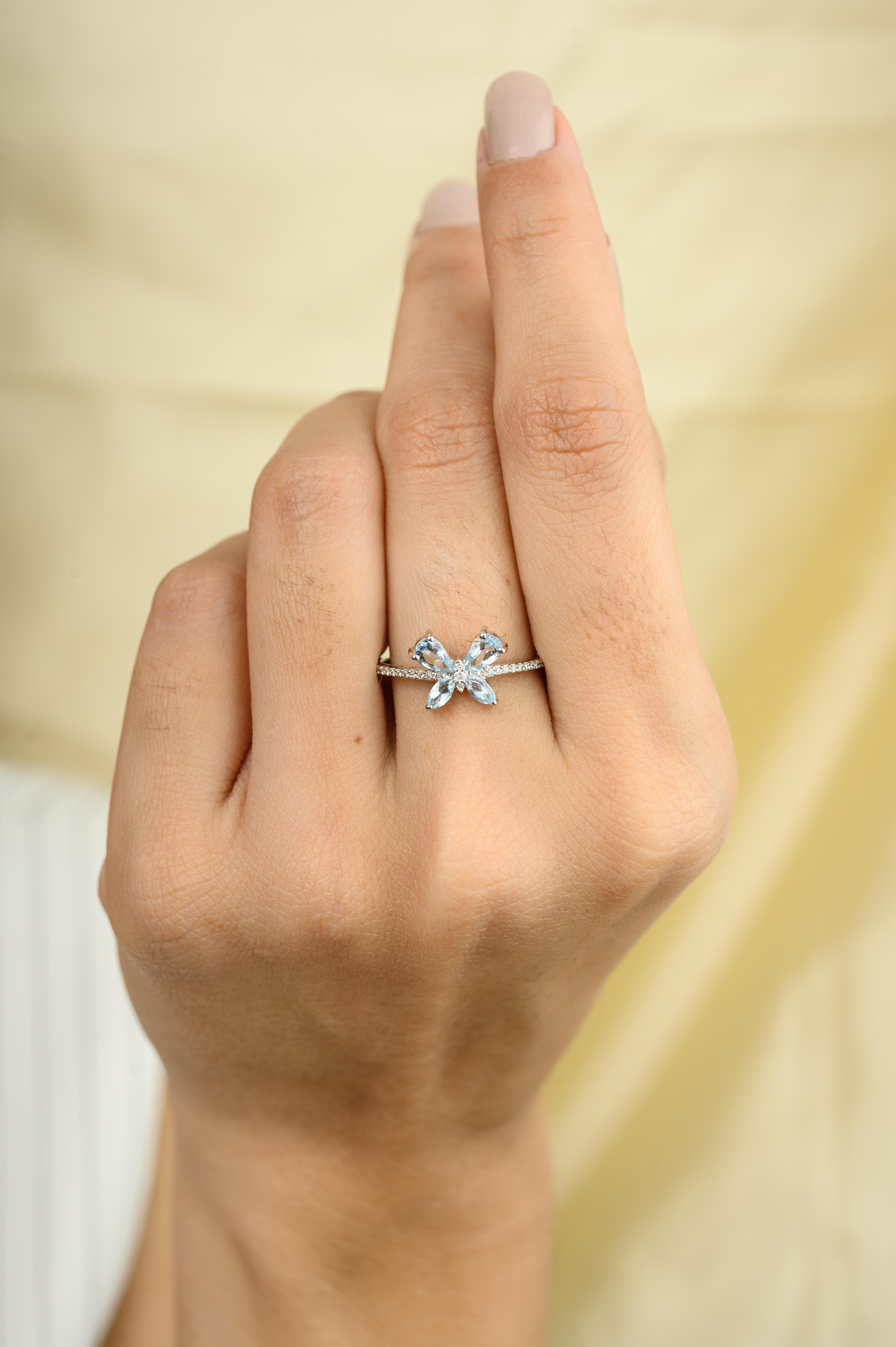 in vendita:  Delicato anello a farfalla con diamante e acquamarina per lei in oro bianco 18 carati 2