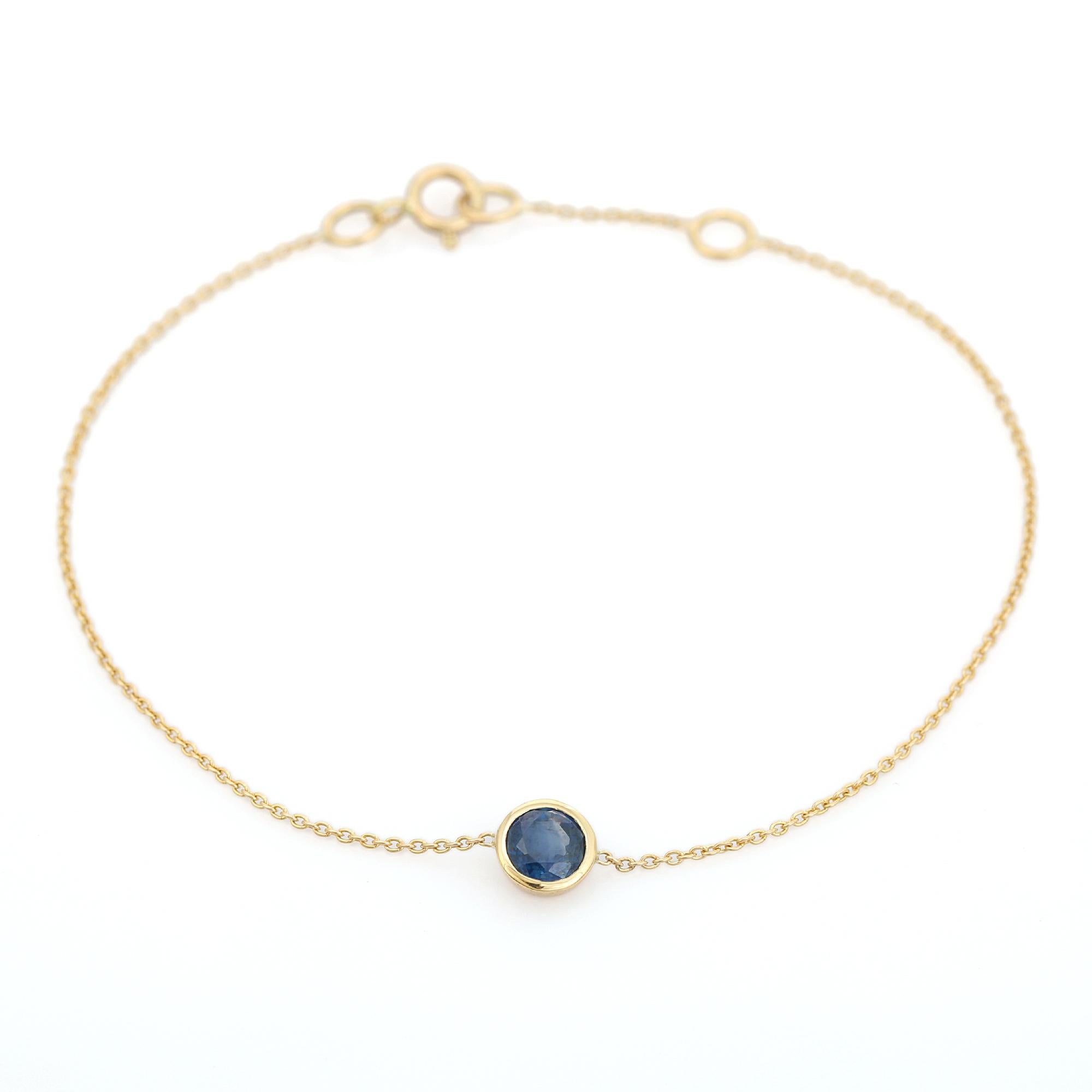 Donna Bracciale a catena con zaffiri blu rotondi incastonati in oro giallo 14 carati in vendita