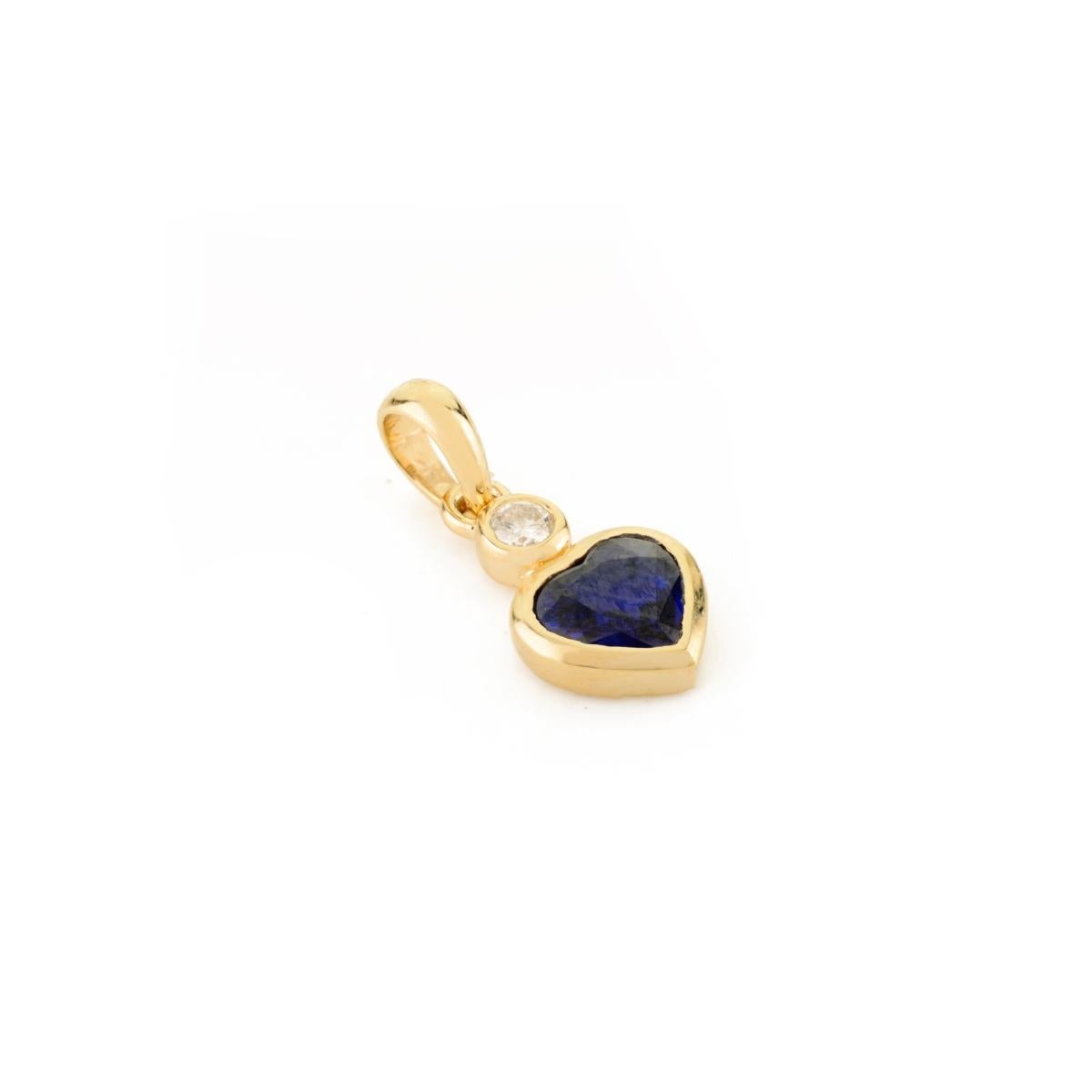Art déco Pendentif coeur saphir bleu et diamant en or jaune 18k Cadeau pour future mariée en vente