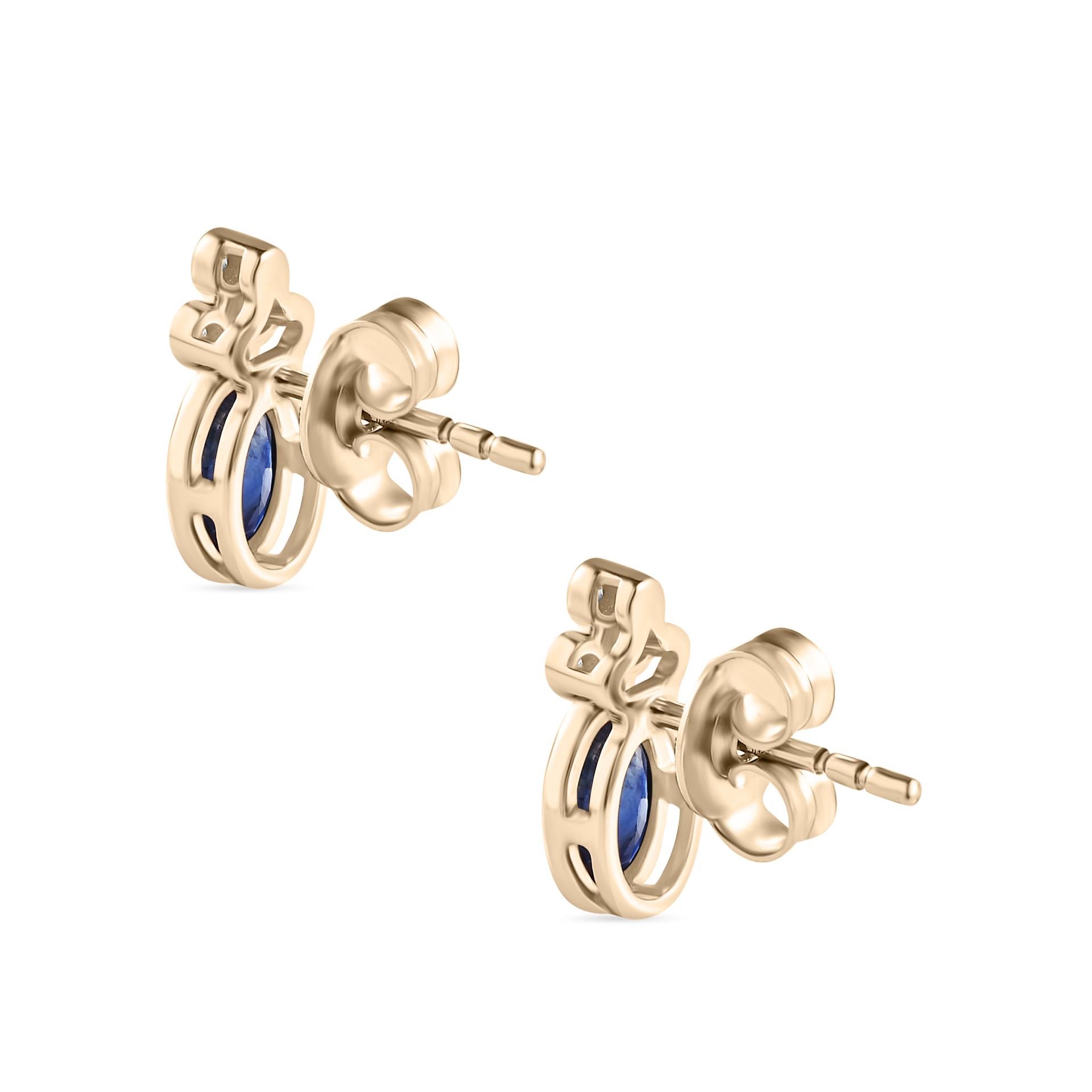 Dainty Blue Sapphire Diamond Stud Earrings Made in 14k Solid Yellow Gold In New Condition For Sale In New York, NY
