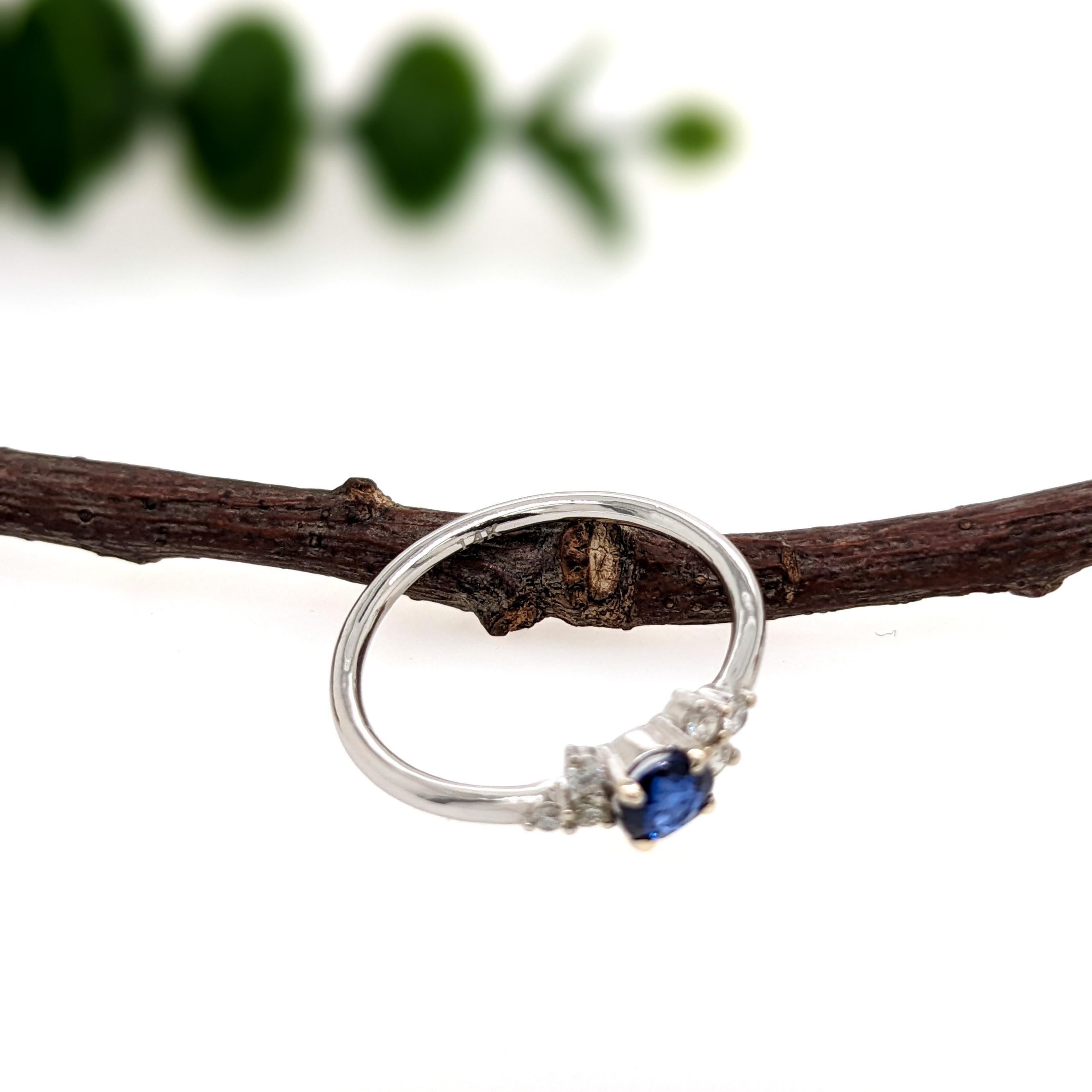 Bague en or massif 14 carats avec saphir de Ceylan et diamants extraits de la terre  RD 4mm en vente 2