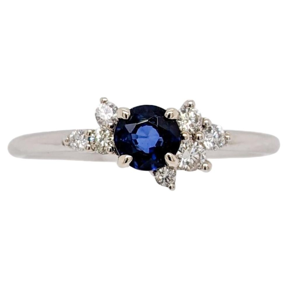 Bague en or massif 14 carats avec saphir de Ceylan et diamants extraits de la terre  RD 4mm en vente