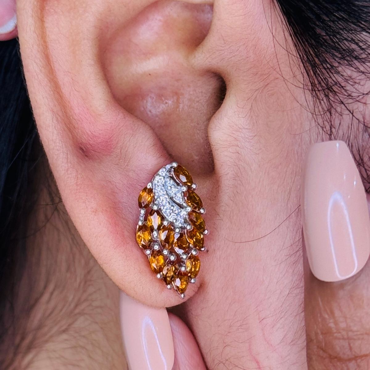 Women's Dainty Citrine Gemstone Studs Earring for Mother Gift in Solid Silver For Sale