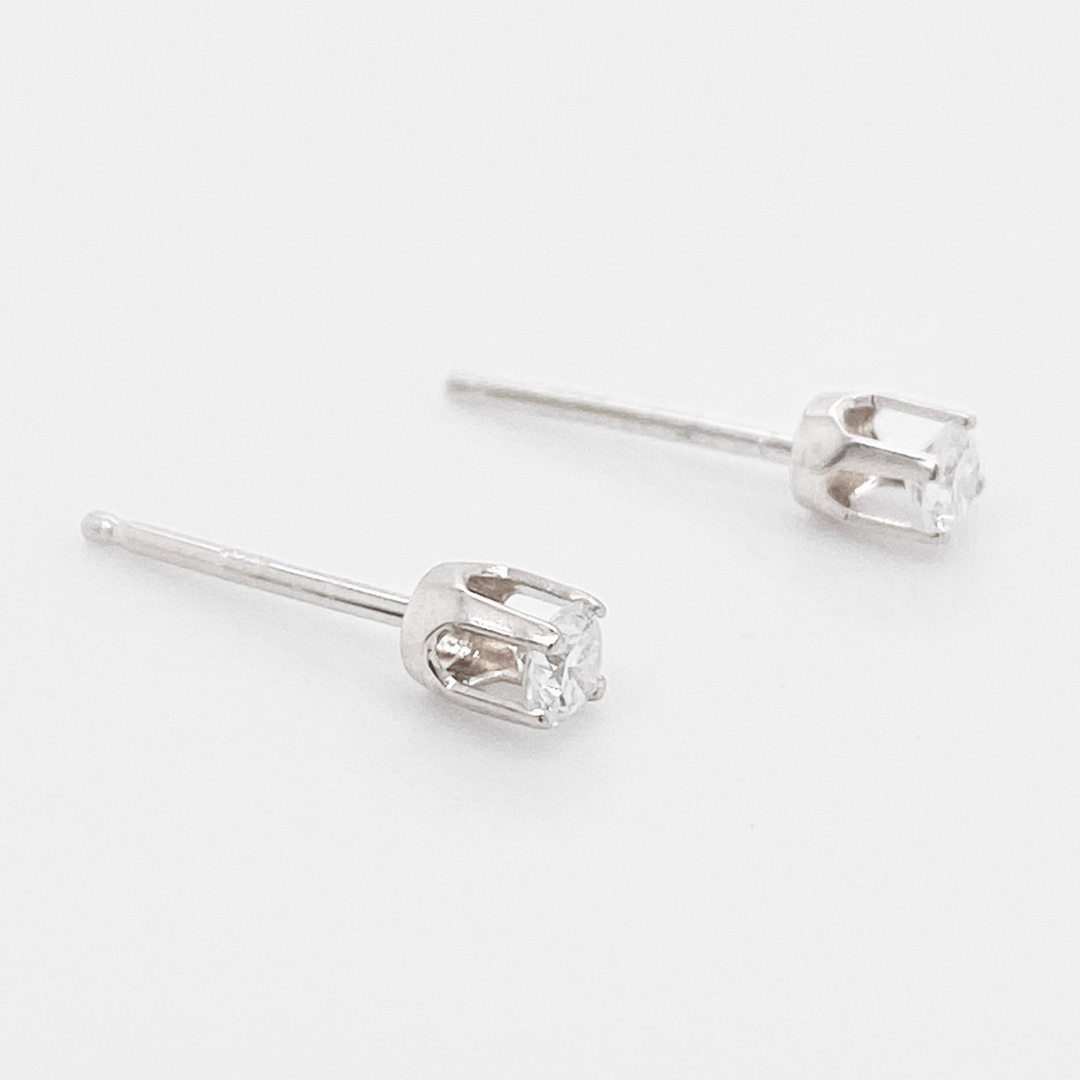.15 carat diamond earrings