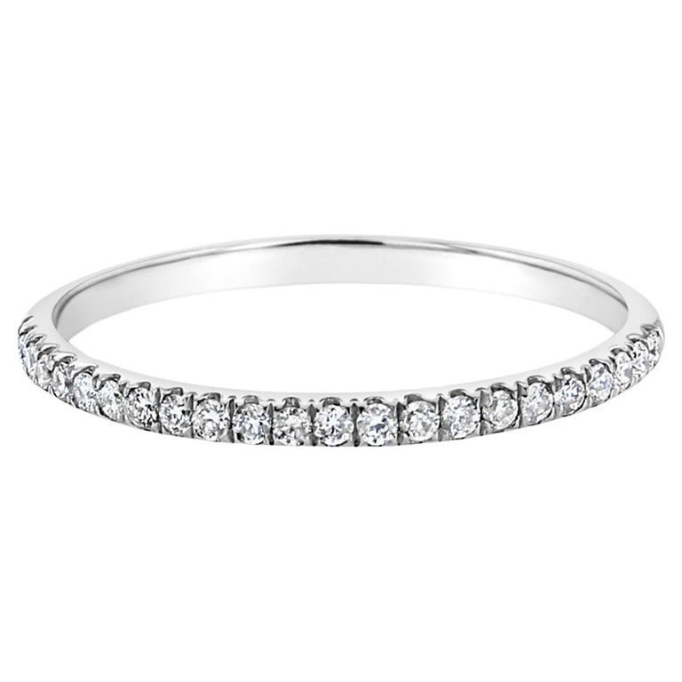 Dainty Diamond Pinky Ring 18k White Gold For Sale at 1stDibs