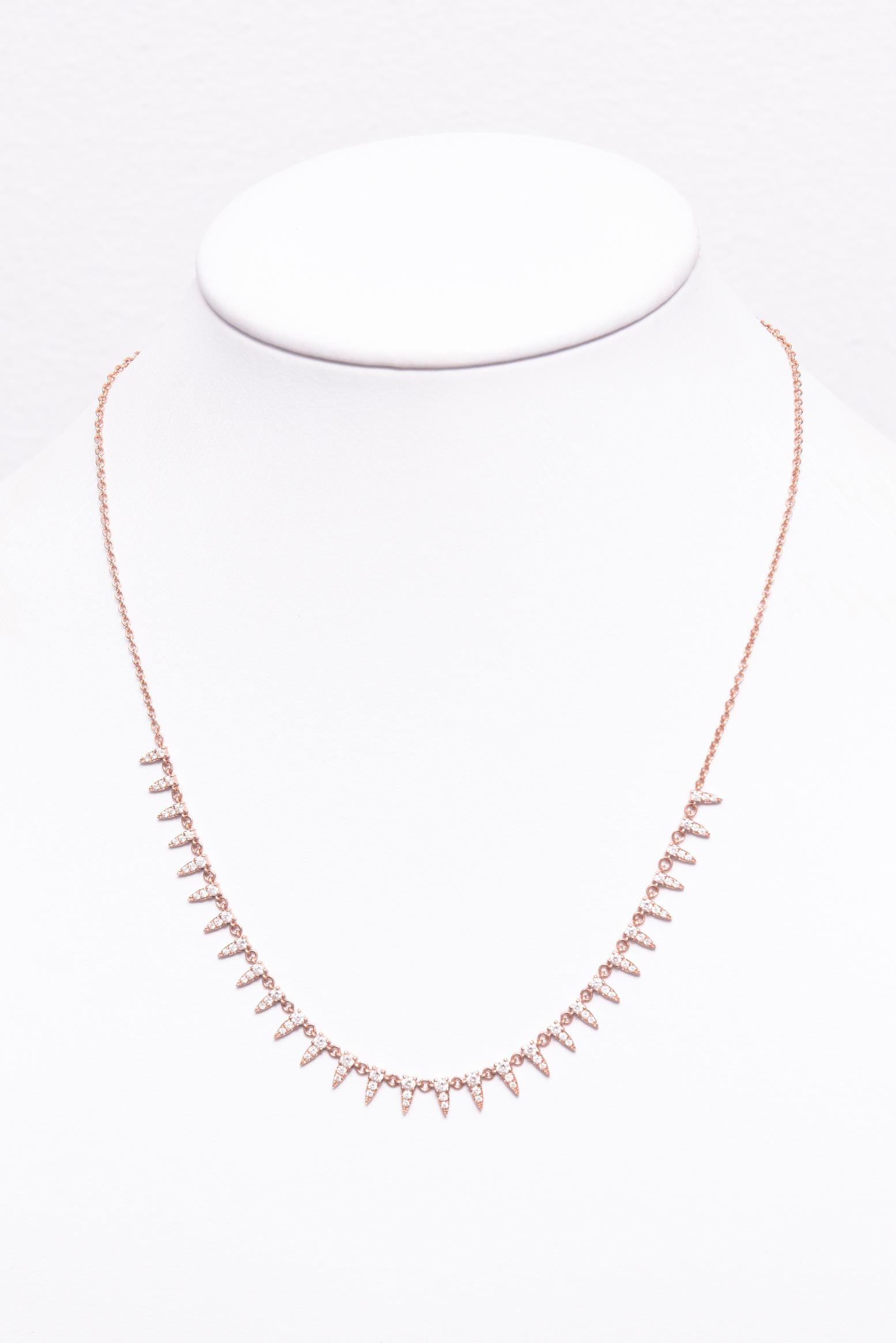 Collier à pointes de diamants en or rose 14k en vente 4