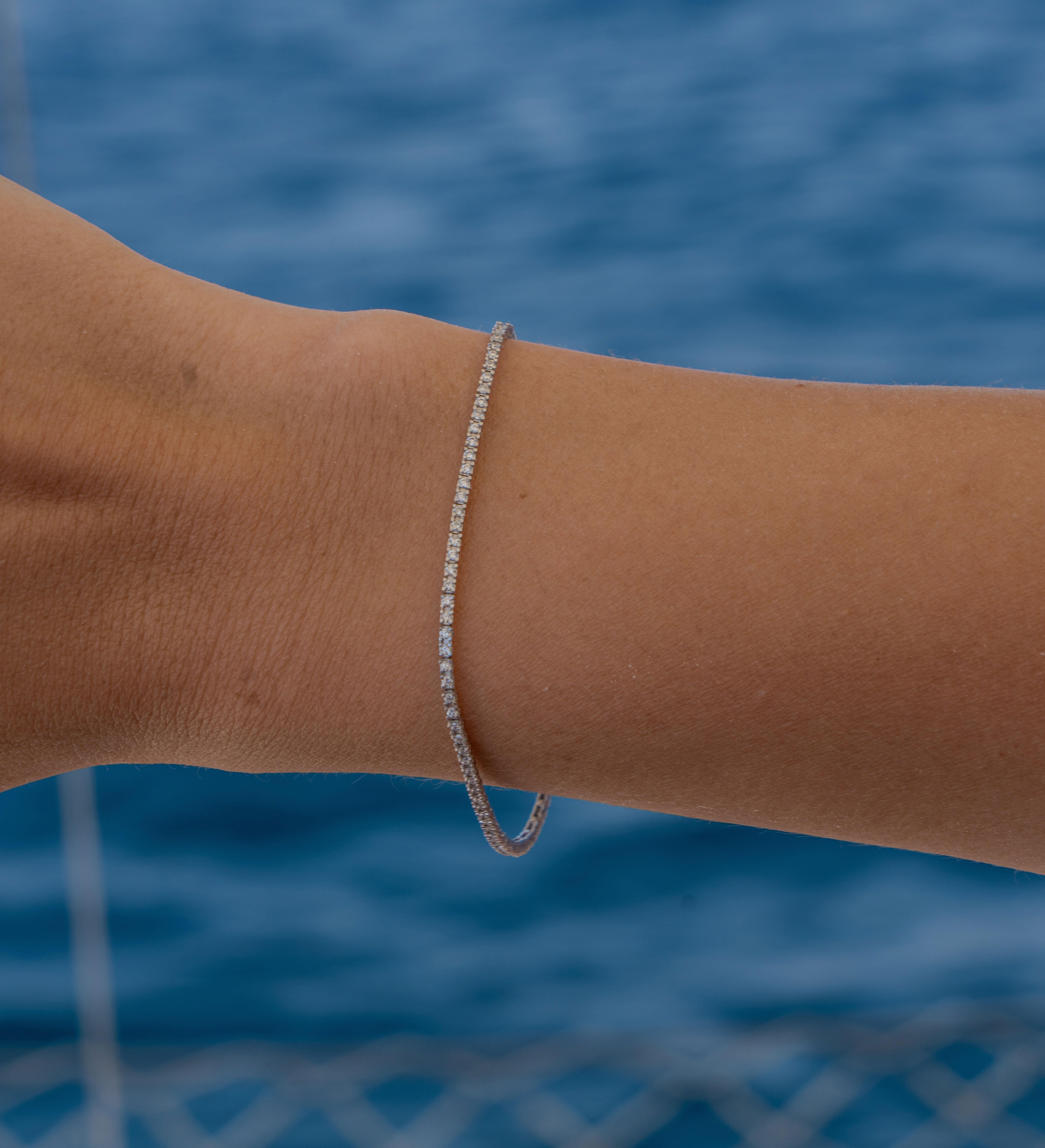 Dainty Diamond Tennis 0.80ct Solid Gold Bracelet In New Condition For Sale In Fatih, 34