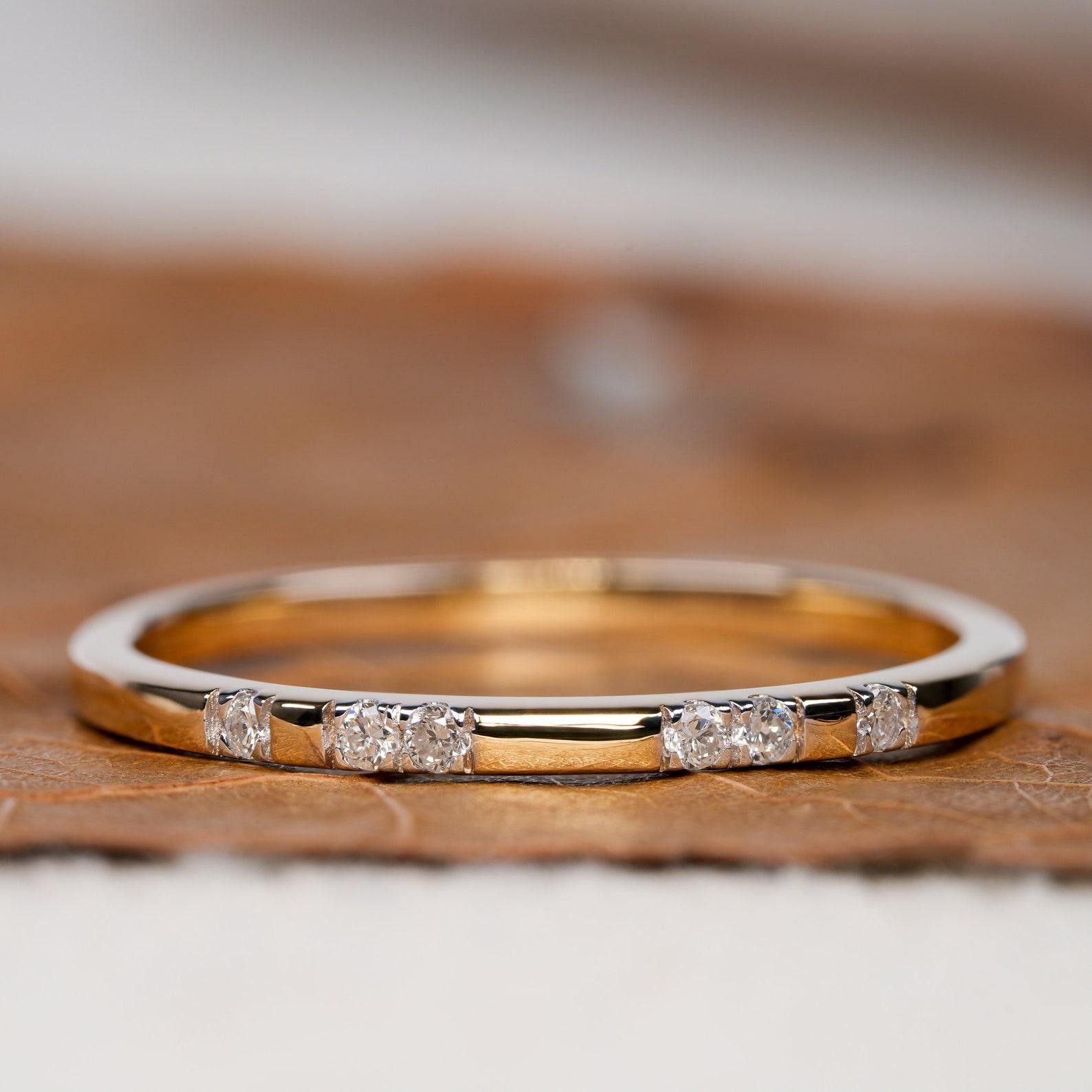 Delicado anillo de boda de diamantes de oro de 14k Anillo de diamantes naturales Anillo minimalista de regalo. en venta 5