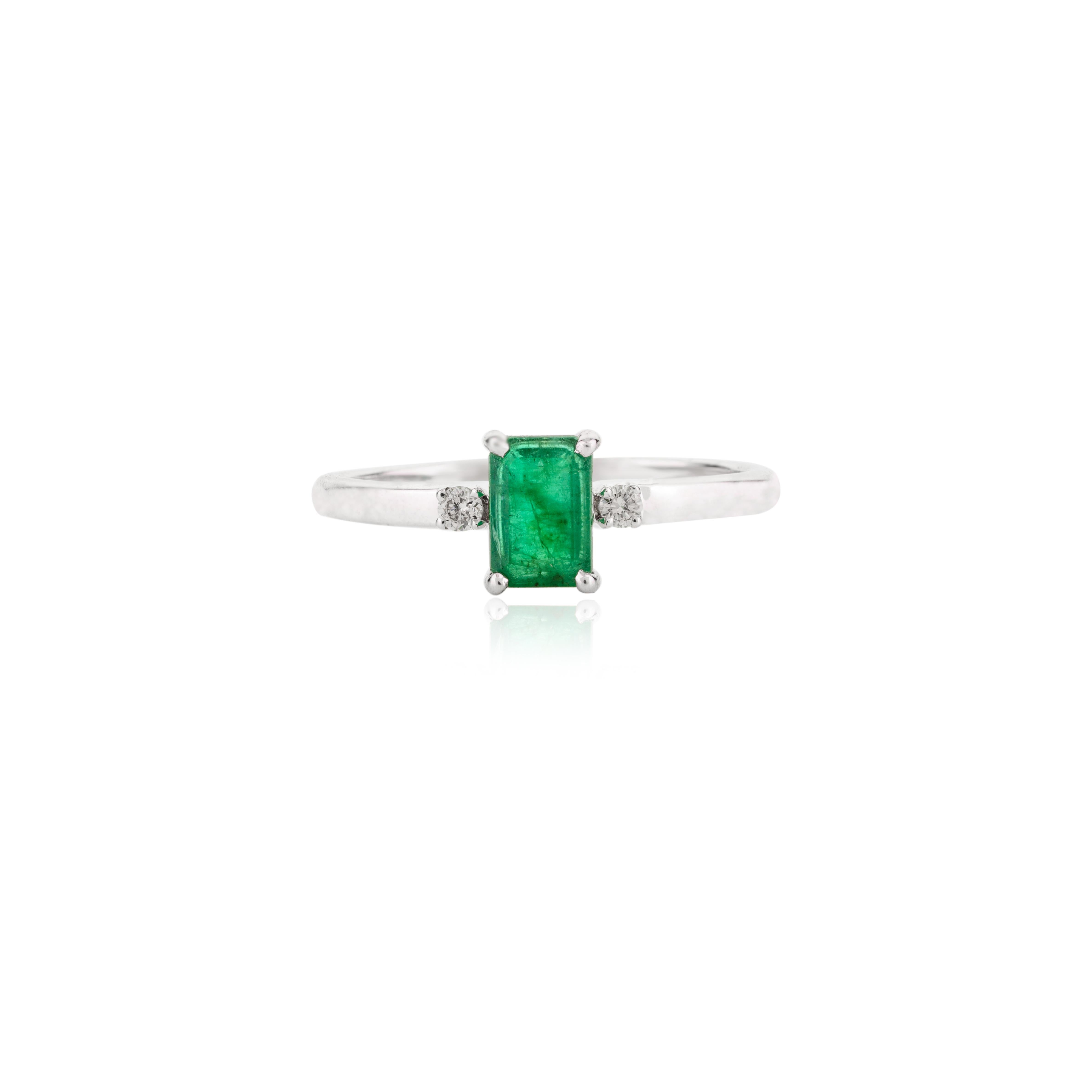 For Sale:  Dainty Octagon Emerald Diamond 14K Solid White Gold Everyday Ring for Her 7