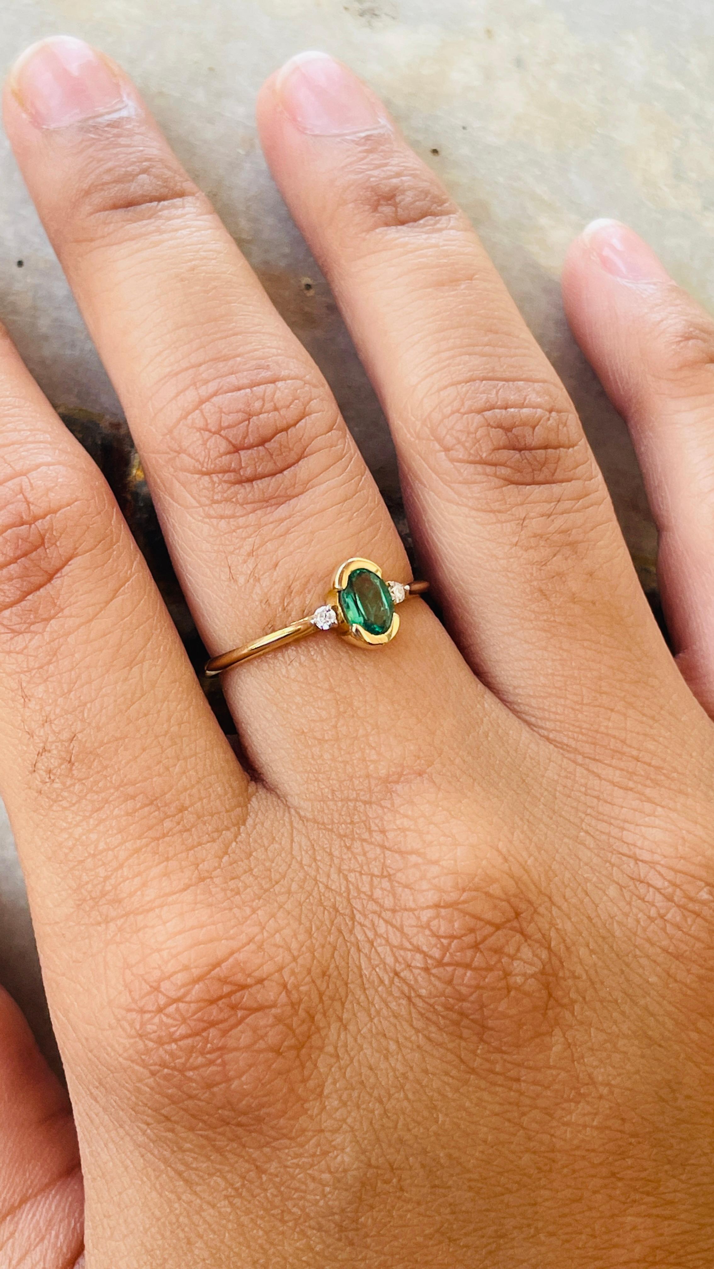 For Sale:  Dainty Emerald Diamond Wedding Ring for Women in 14k Solid Yellow Gold 3