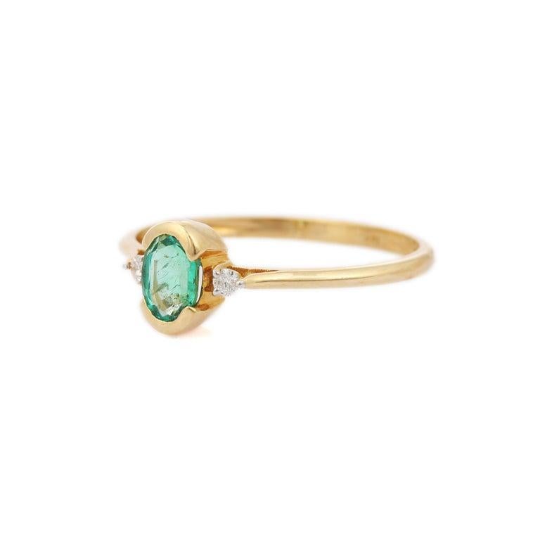 For Sale:  Dainty Emerald Diamond Wedding Ring for Women in 14k Solid Yellow Gold 4
