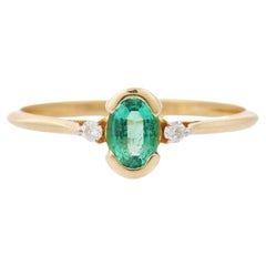 Dainty Emerald Diamond Wedding Ring for Women in 14k Solid Yellow Gold