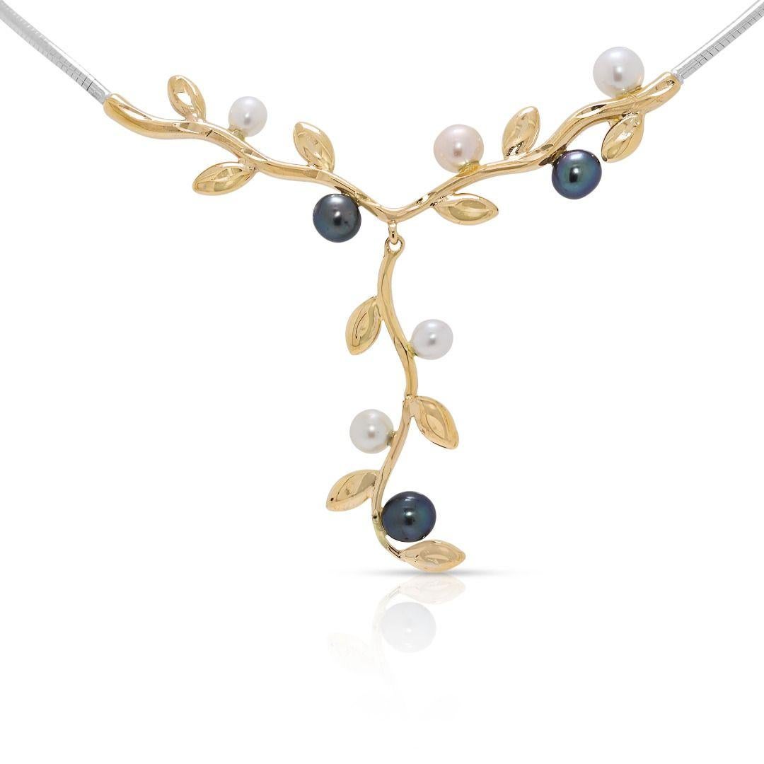 Dainty Freshwater Pearls Necklace in Two-Toned Gold im Angebot