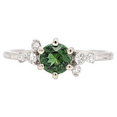 Dainty Green Tsavorit Ring mit natürlichen Diamant-Akzenten aus massivem 14k Gold  RD 5mm