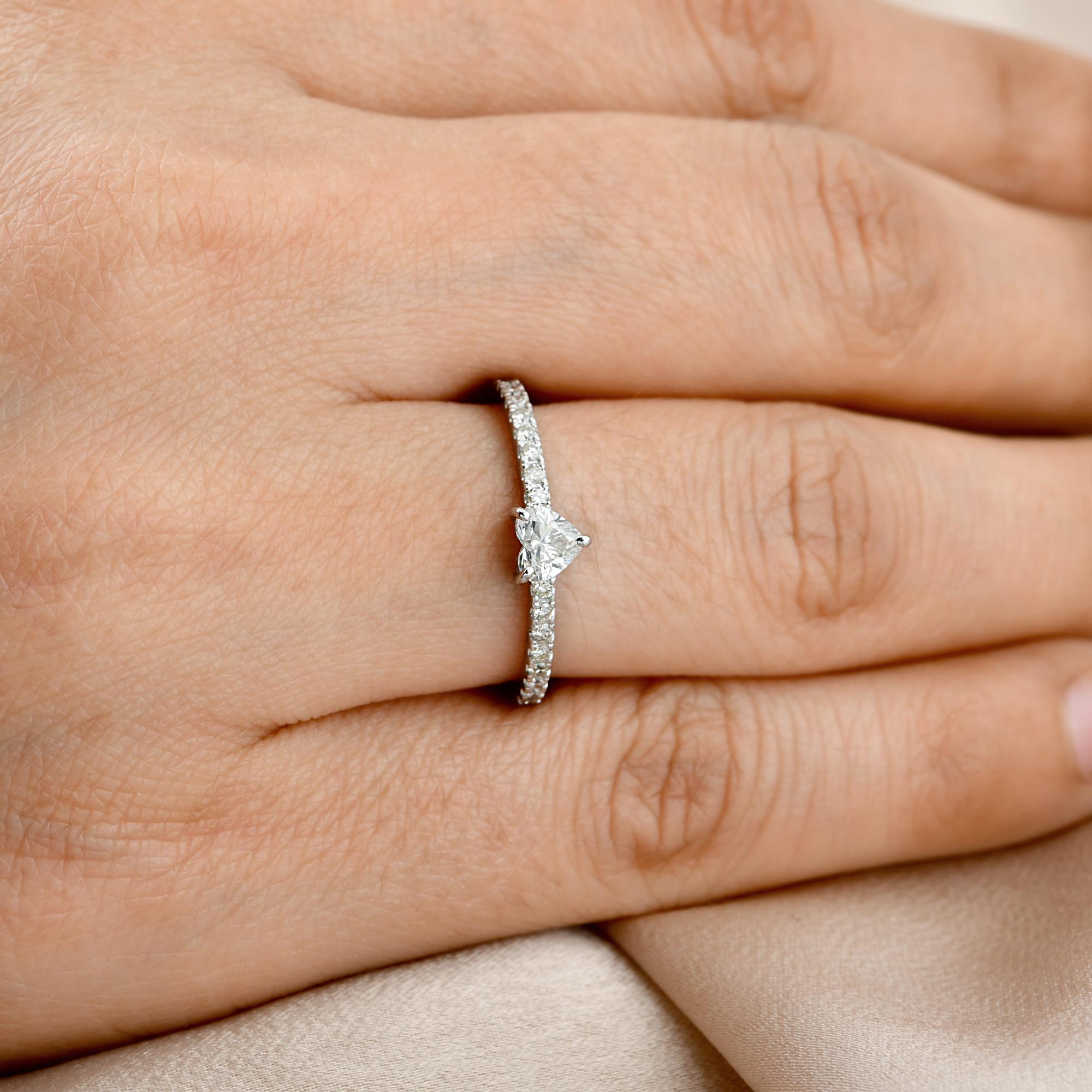 En vente :  Bague en or blanc 14k avec diamant SI/HI de taille coeur 6