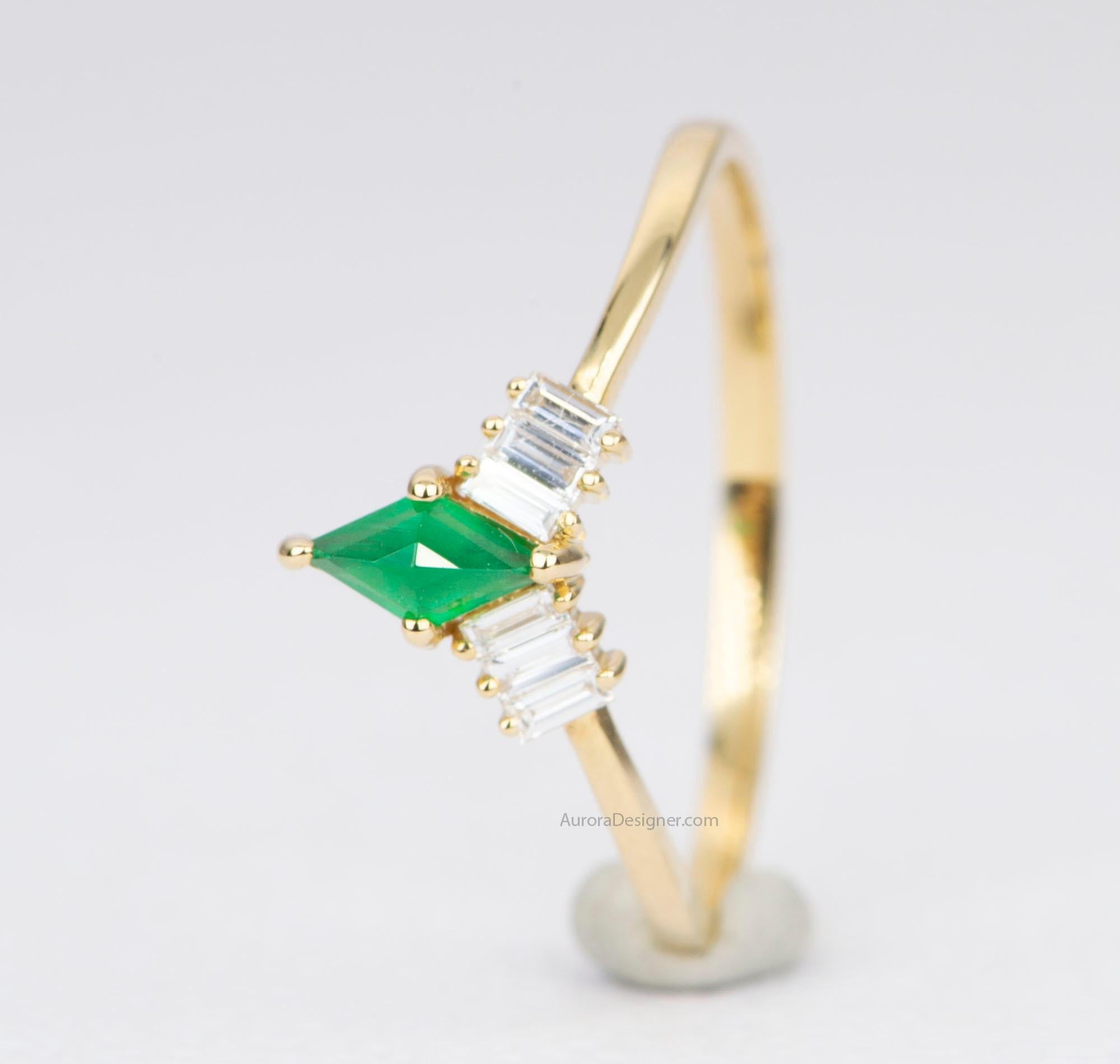 Women's or Men's Dainty Kite Shape Emerald with Baguette Diamond Curve Ring 18K Yellow Gold
