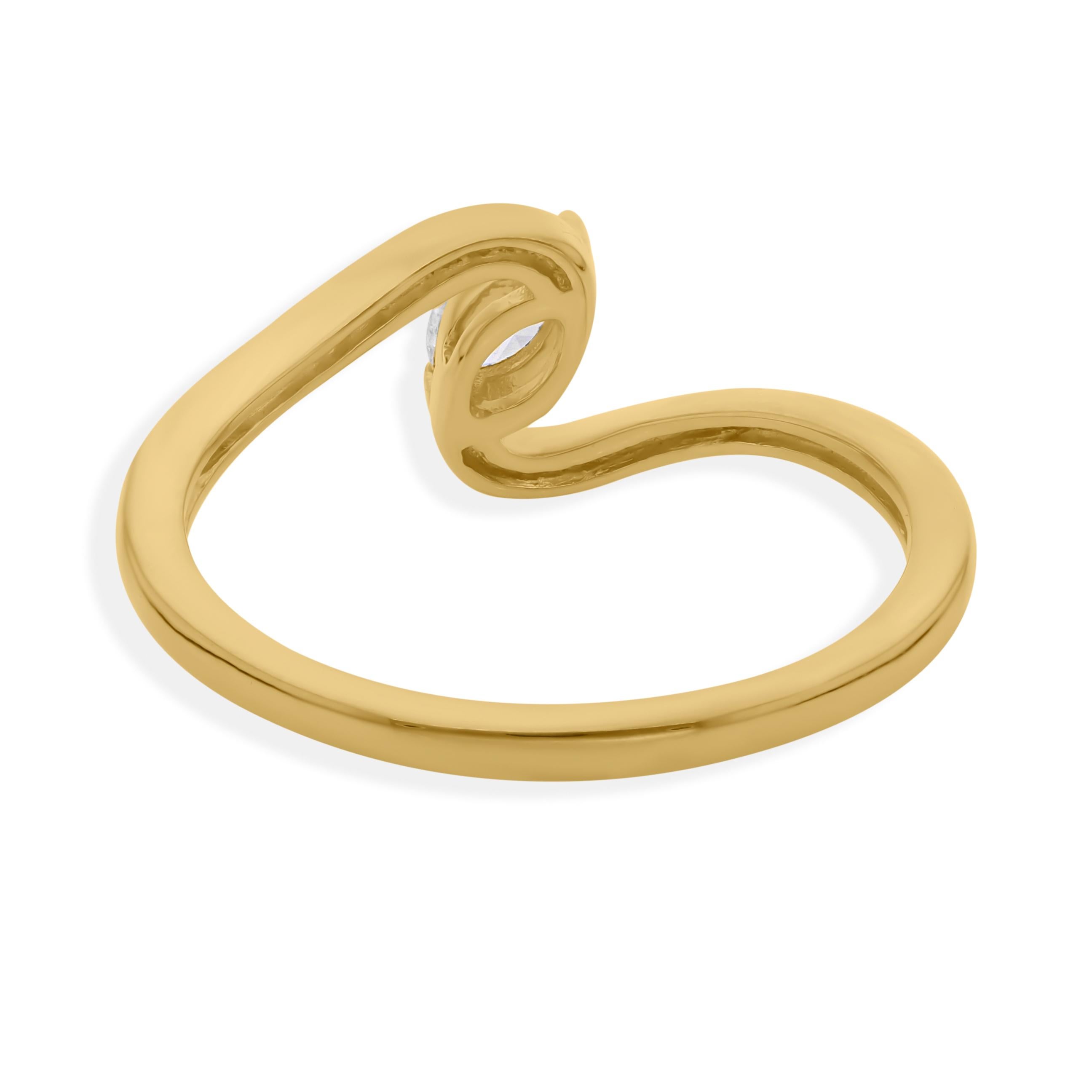 in vendita:  Anello solitario con diamante taglio marquise da 0,22 carati per lei in oro giallo 18k 7