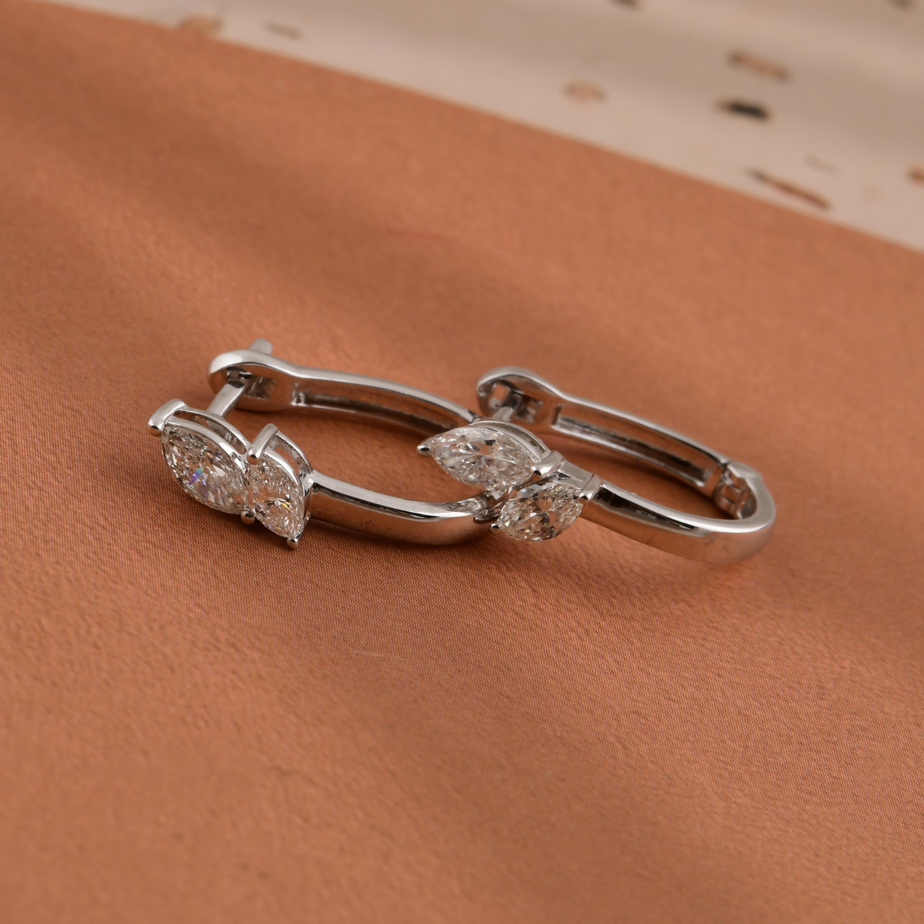 Zierliche Marquise Cut Natural Diamond Huggies Hoop Earrings 14 Karat Weißgold im Angebot 1