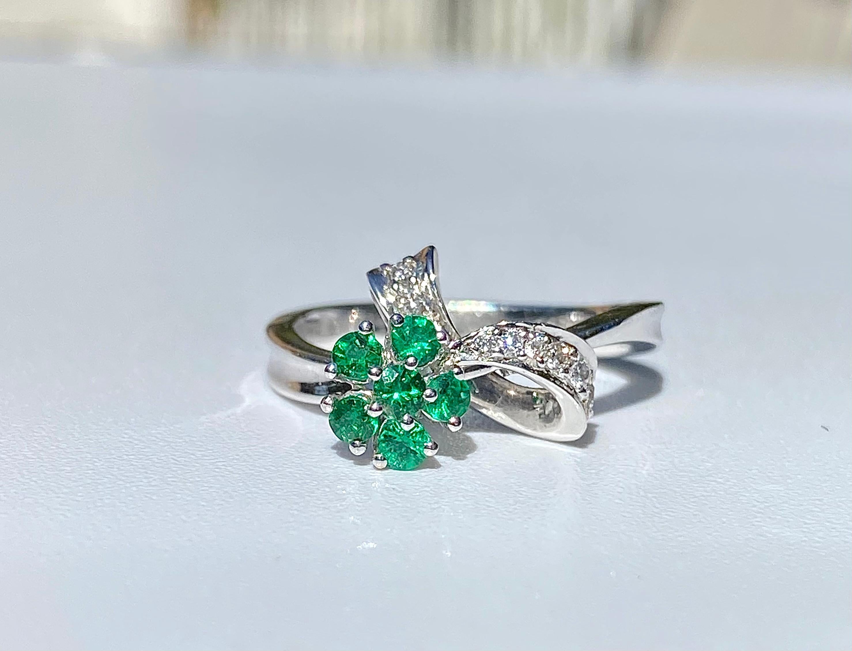 Women's Dainty Natural Emerald and Diamond 