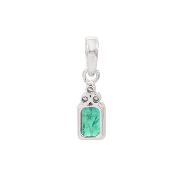 Modern Dainty Natural Emerald and Diamond Jewelry for Mom Pendant Gift in 925 Silver For Sale