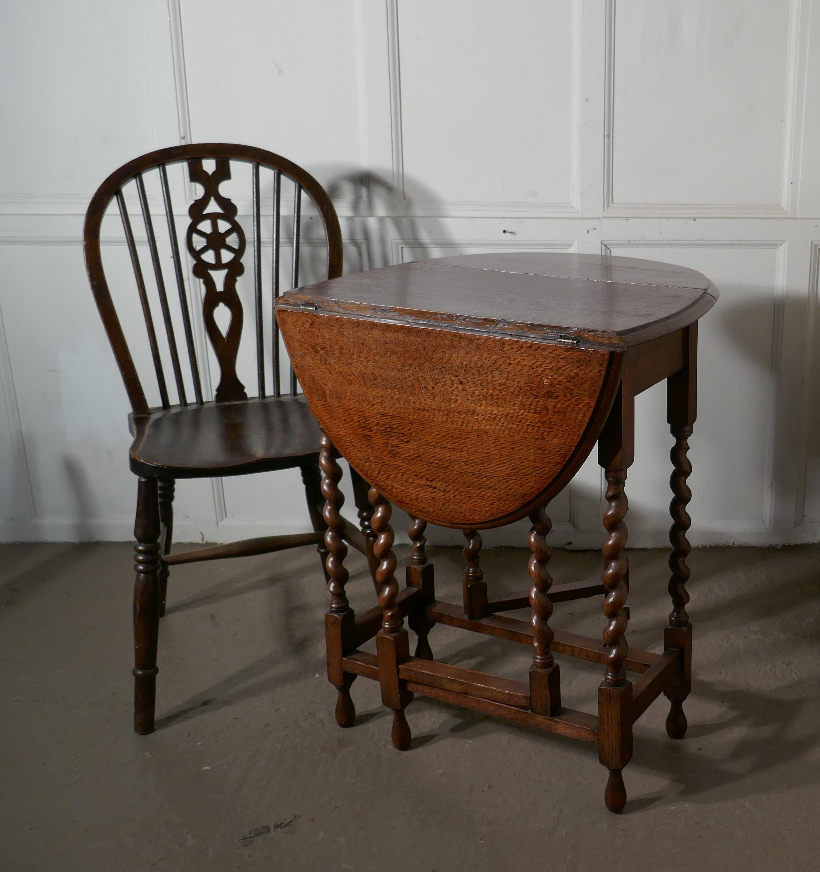 Dainty Oak Barley Twist Gate Leg Drop Leaf Occasional Table 5