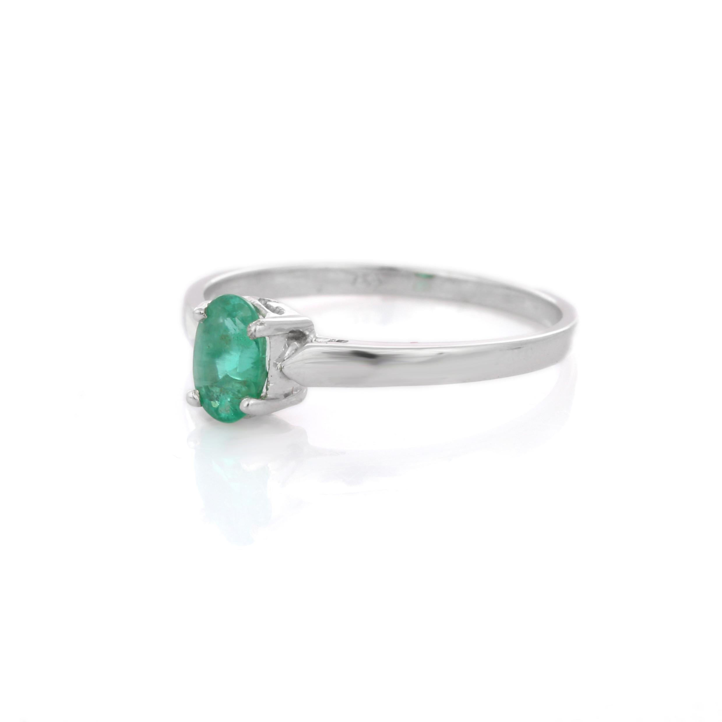 For Sale:  18K White Gold Minimalist Oval Cut Emerald Gemstone Stackable Solitaire Ring  3