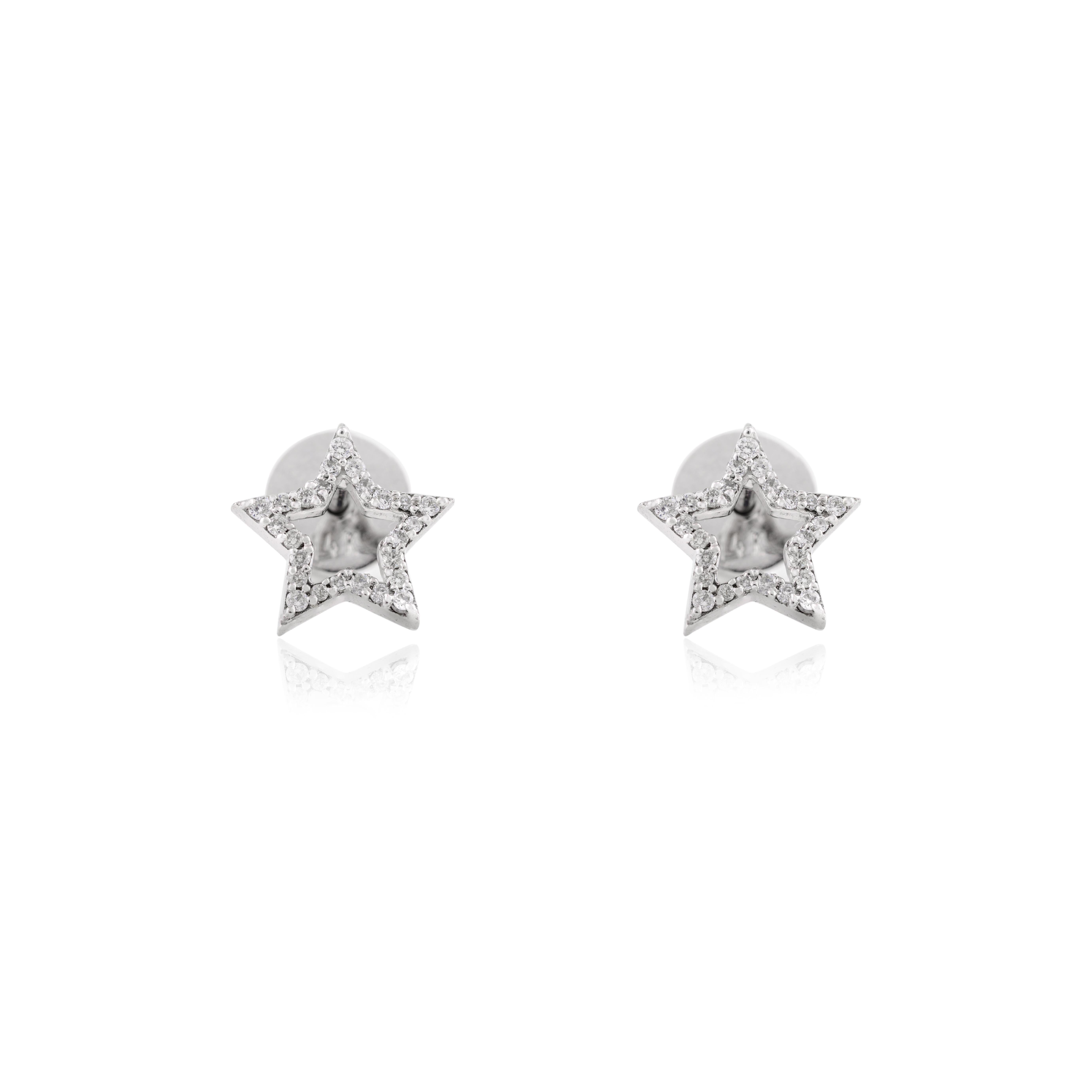 Modernista Orecchini a stella in oro massiccio 14k, regalo di compleanno con diamanti in rilievo in vendita