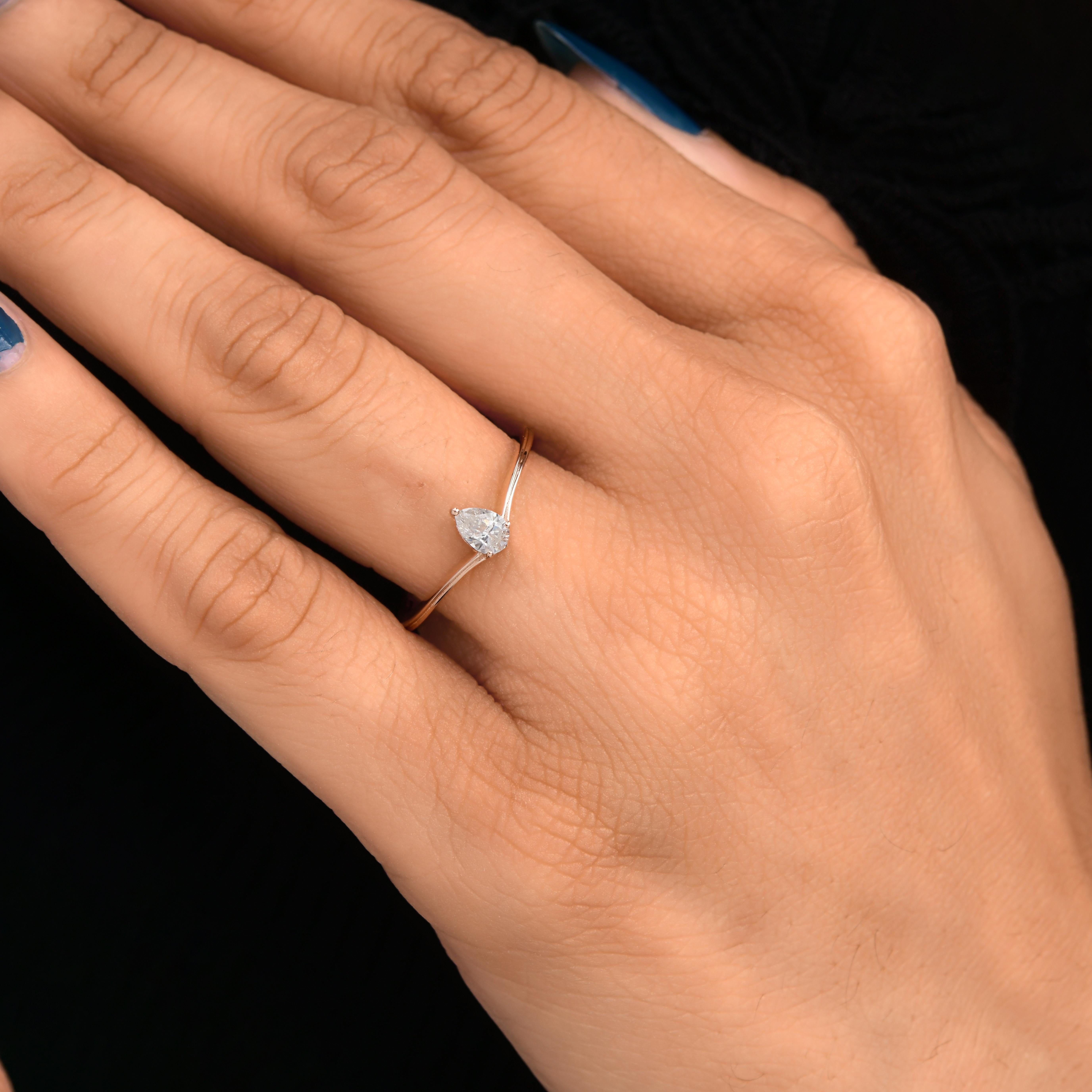 En vente :  Bague empilable en or rose 18k avec diamant SI/HI taille poire Bague de promesse pour elle 2