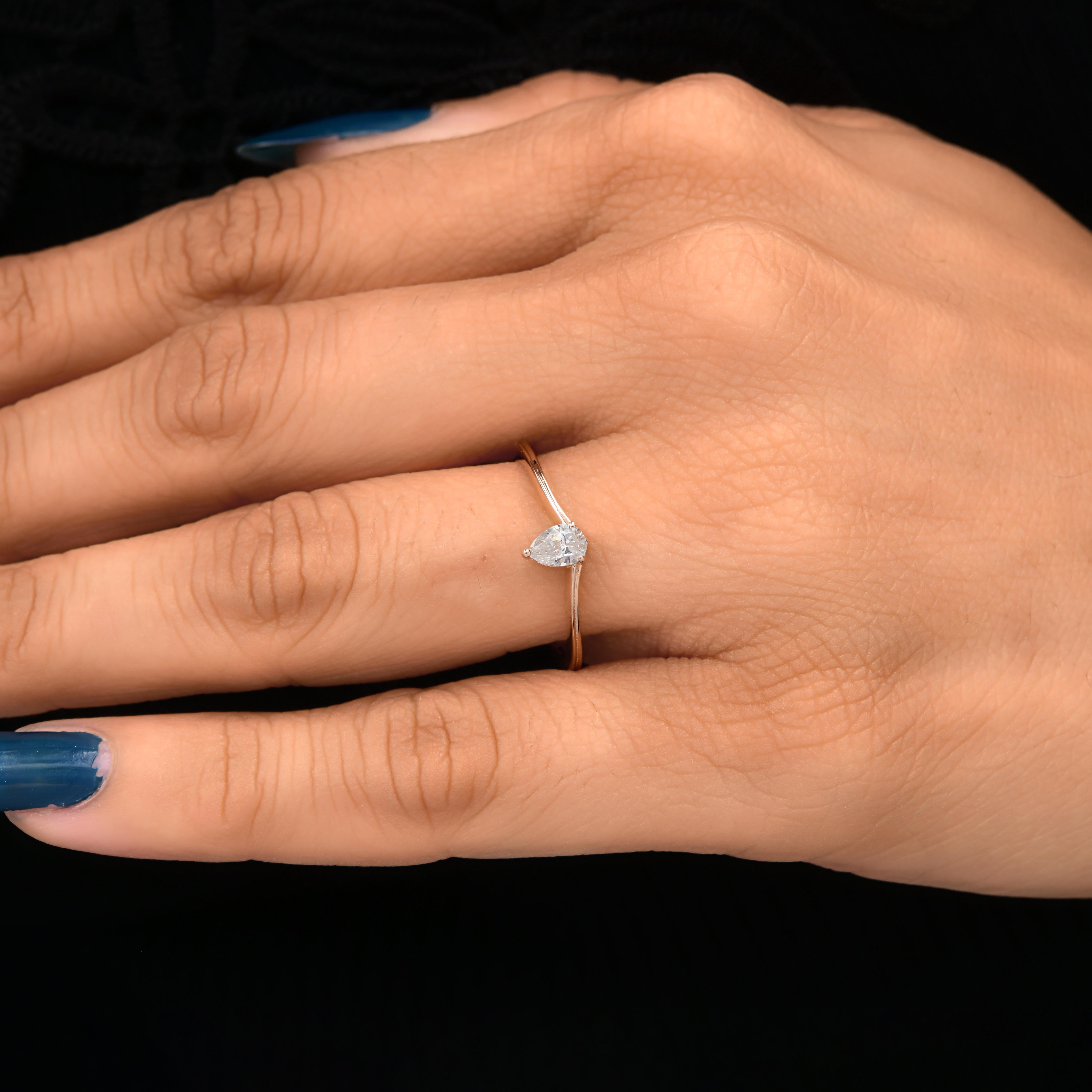 En vente :  Bague empilable en or rose 18k avec diamant SI/HI taille poire Bague de promesse pour elle 5