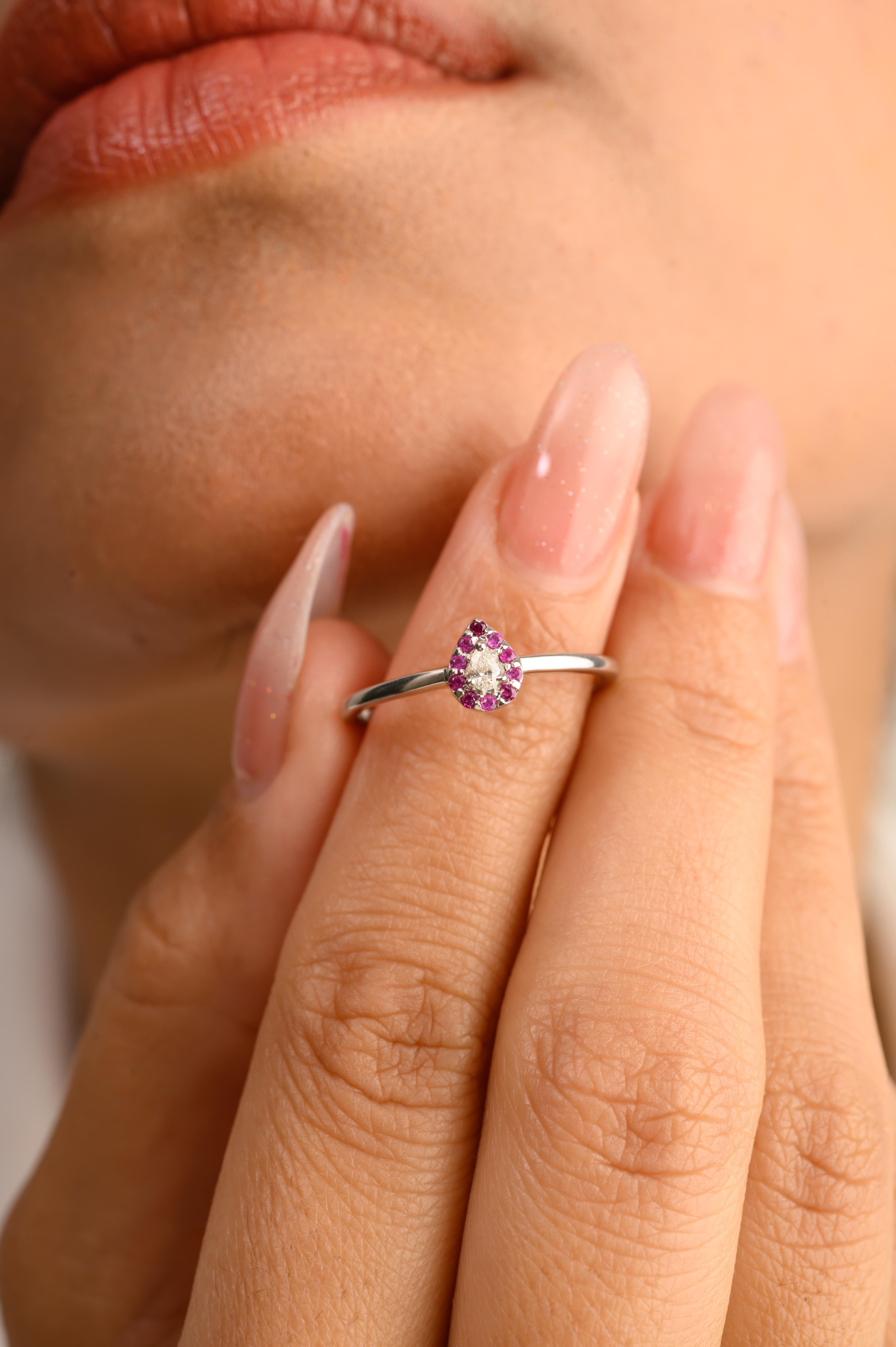in vendita:  Anello con diamante aureolato a forma di pera e rubino realizzato a mano in oro bianco massiccio 14k 2