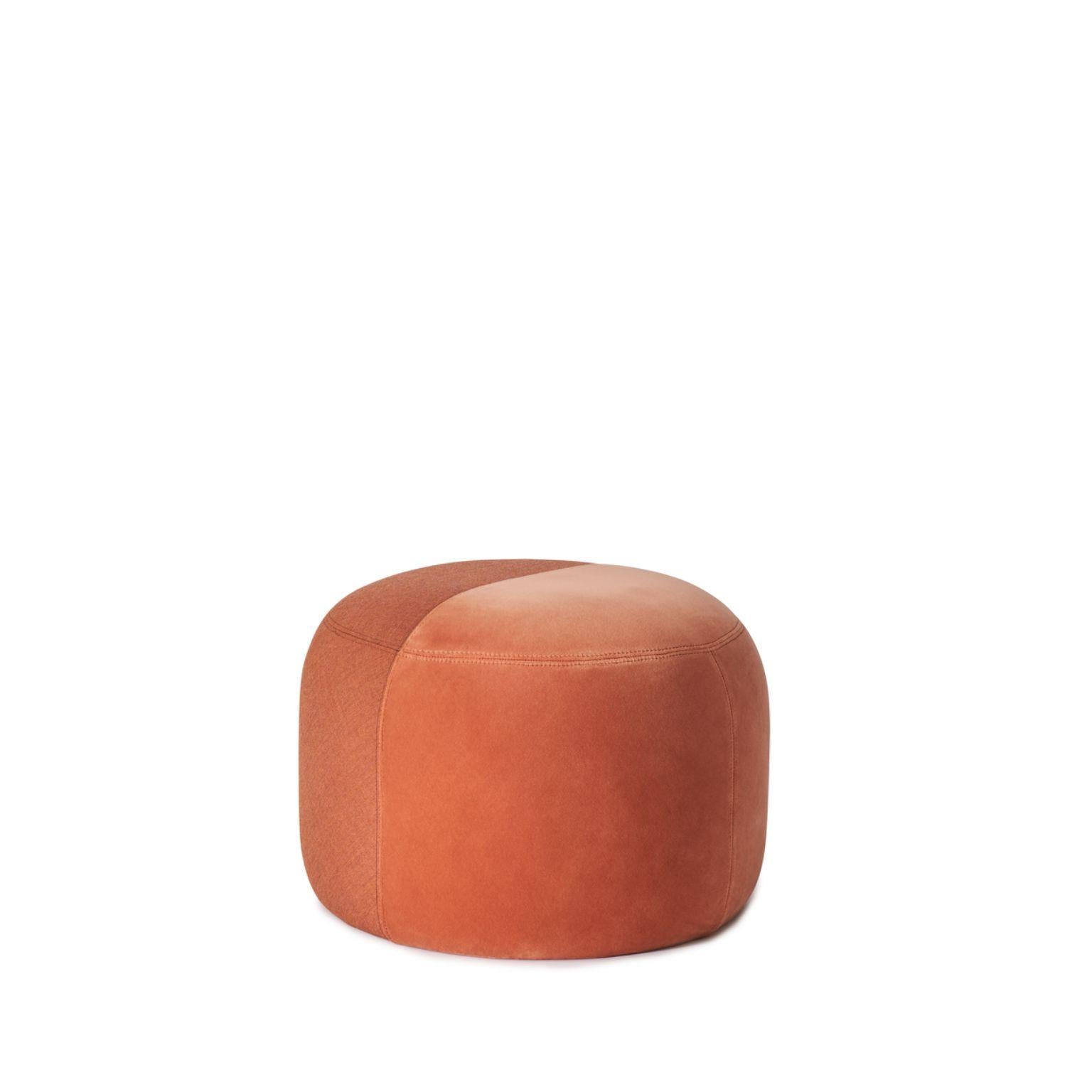 Dainty Pouf Burnt Orange Rusty Rose by Warm Nordic
Dimensions: D55 x H 39 cm
Material: Textile upholstery, Wooden frame, foam.
Weight: 9.5 kg
Also available in different colours and finishes. Please contact us.

Sophisticated, two-coloured pouf with