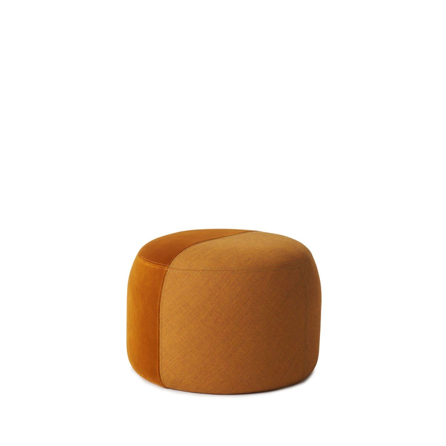 Dainty Pouf dark ochre amber by Warm Nordic
Dimensions: D 55 x H 39 cm
Material: Textile upholstery, Wooden frame, foam.
Weight: 9.5 kg
Also available in different colours and finishes.

Sophisticated, two-coloured pouf with soft shapes and a clean