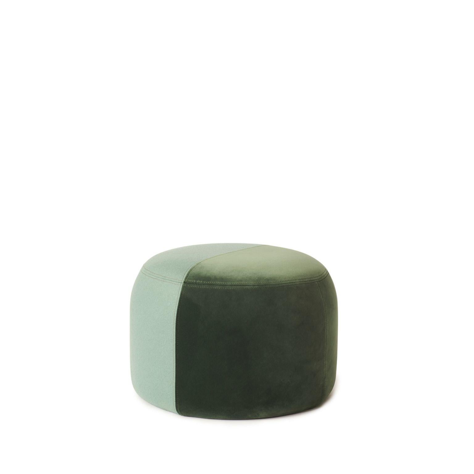 Dainty Pouf jade forest green by Warm Nordic
Dimensions: D 55 x H 39 cm
Material: Textile upholstery, Wooden frame, foam.
Weight: 9.5 kg
Also available in different colours and finishes.

Sophisticated, two-coloured pouf with soft shapes and a clean