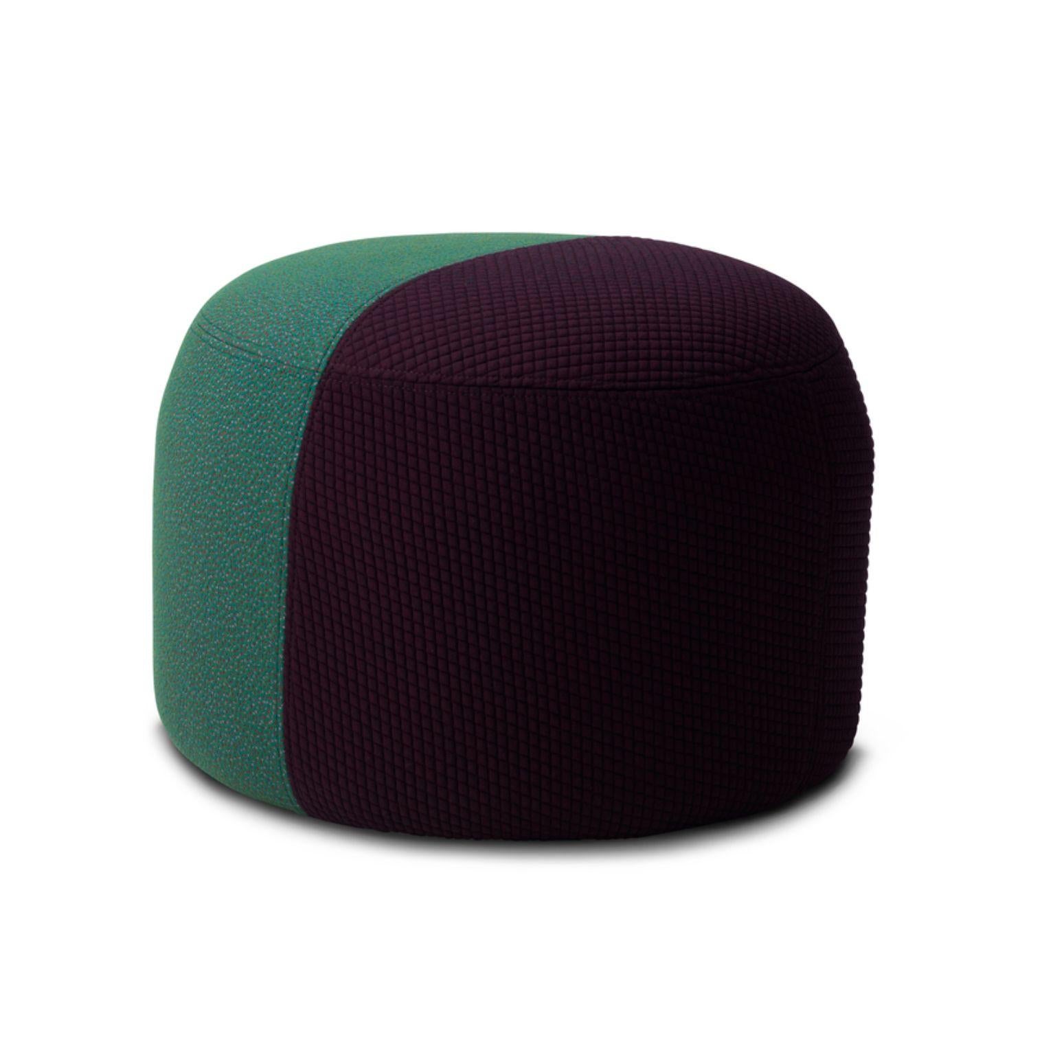 Dainty pouf mosaic sprinkles bordeaux hunter green by Warm Nordic
Dimensions: D55 x H 39 cm
Material: Textile upholstery, Wooden frame, foam.
Weight: 9.5 kg
Also available in different colors and finishes.

Sophisticated, two-coloured pouf