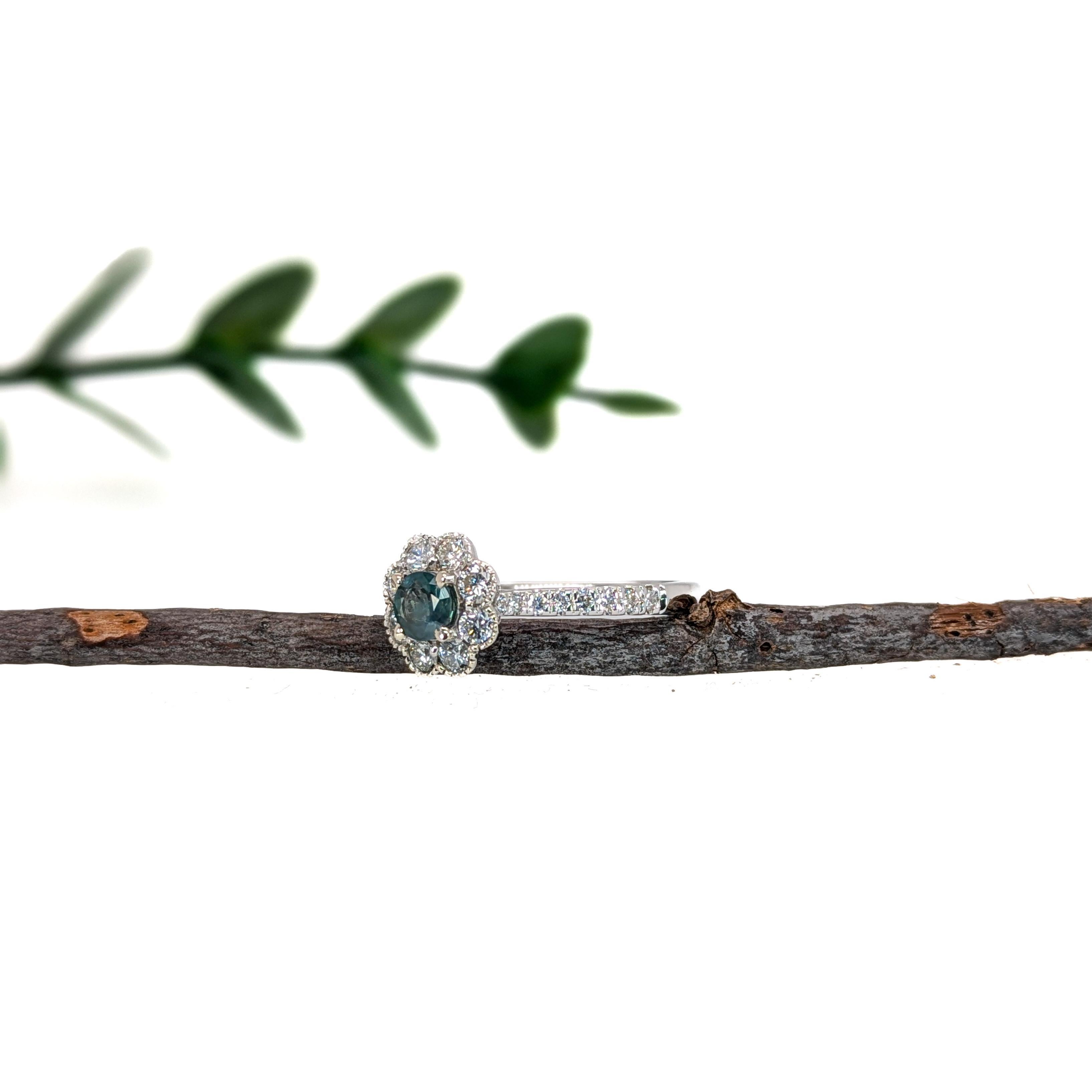 Dainty Round Alexandrite Ring w Natural Diamond Accents in Solid 14K White Gold In New Condition For Sale In Columbus, OH