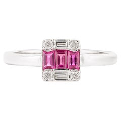 Dainty Rubin Baguette- und Diamantring aus 14 Karat massivem Weißgold mit Ziergiebel