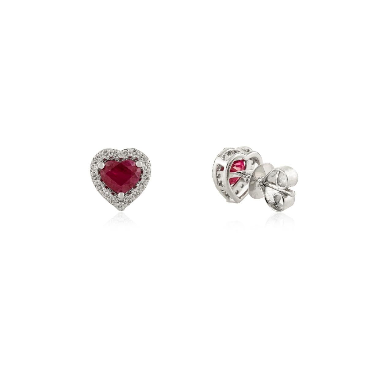 Zierliche Rubin-Diamant-Herz-Ohrstecker Geschenk für Sie in 14k Solid White Gold im Zustand „Neu“ im Angebot in New York, NY