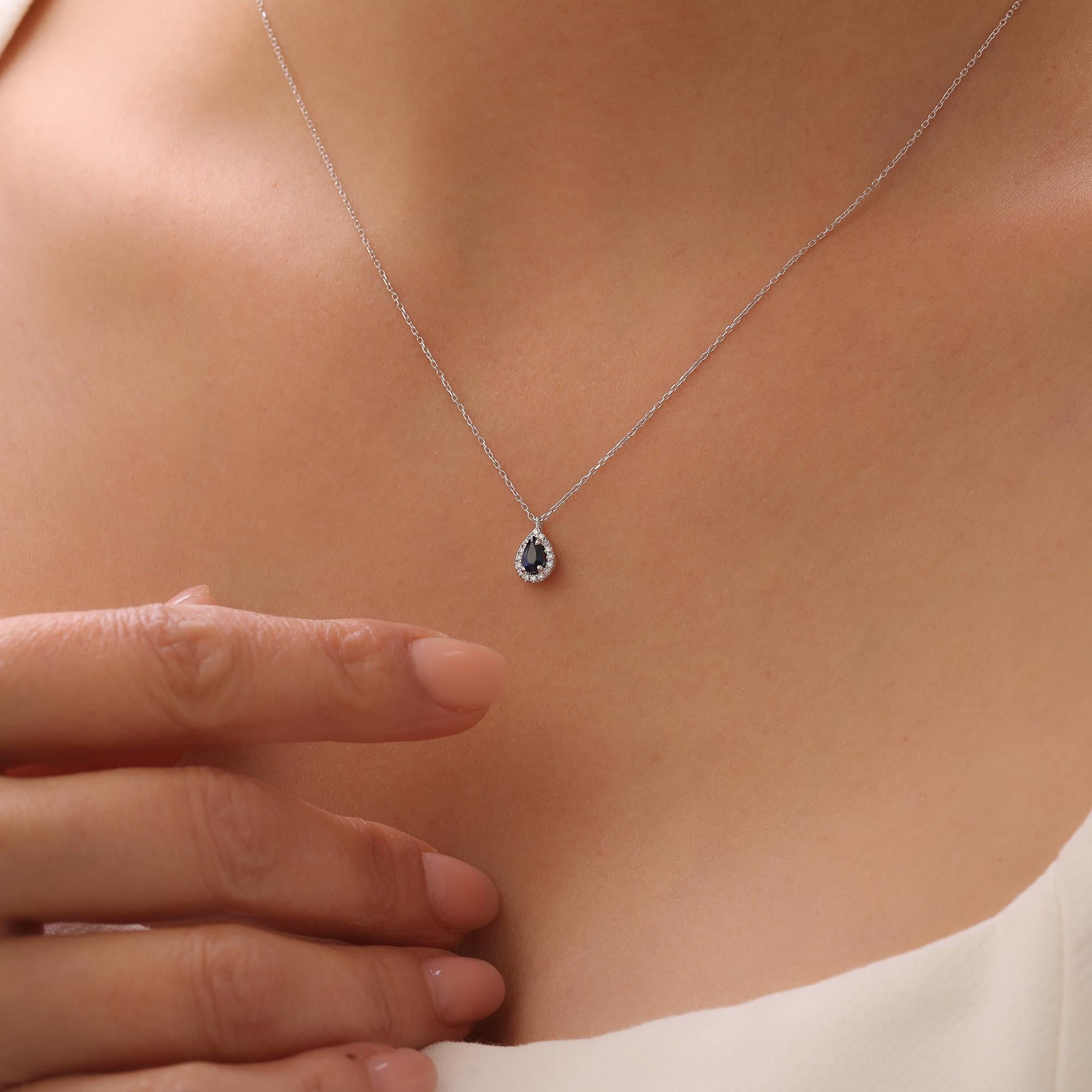 Collier délicat en saphir et diamant Pour femmes en vente