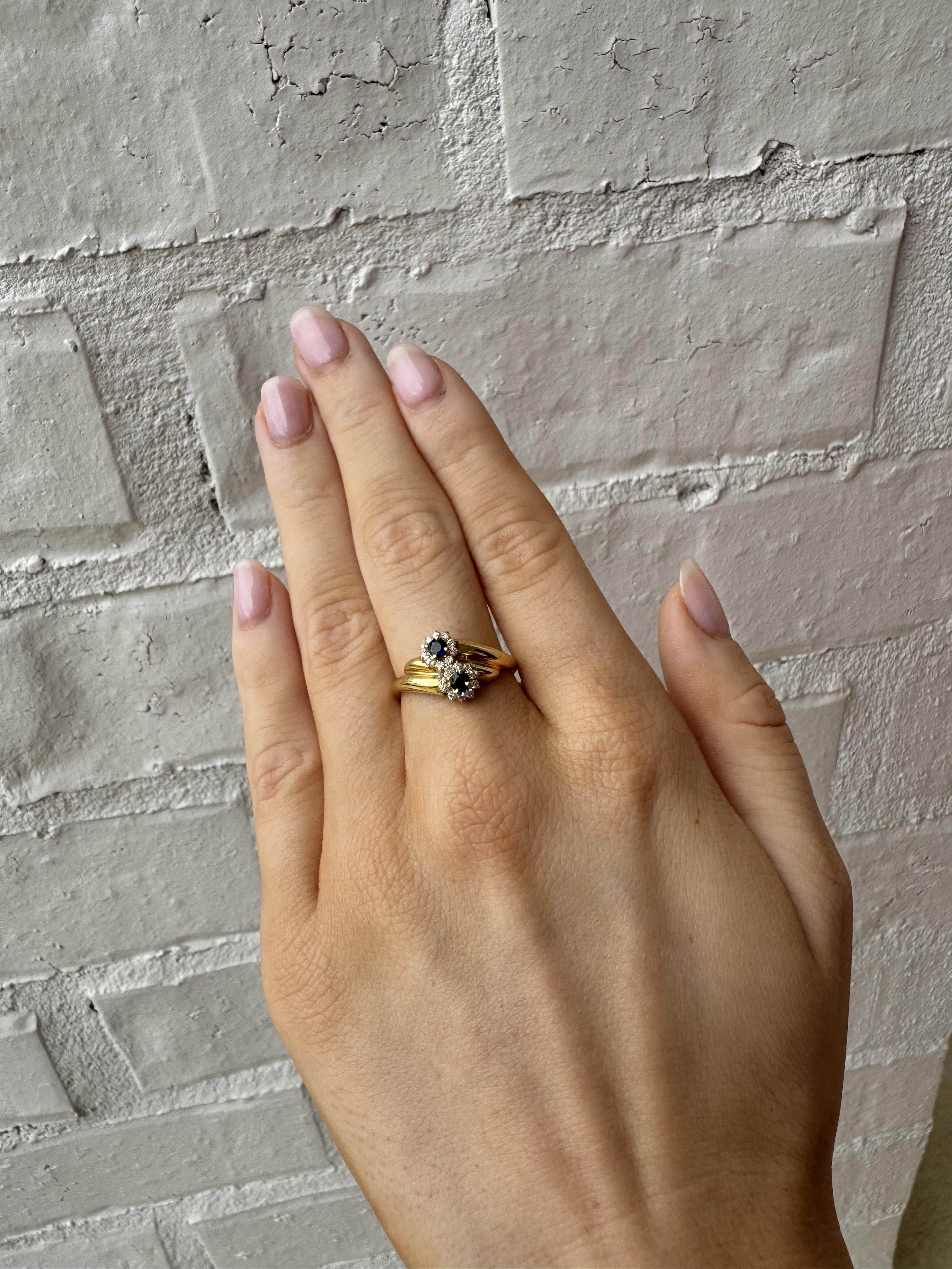 Rétro Bague fleur saphir et diamant en or jaune 18K en vente