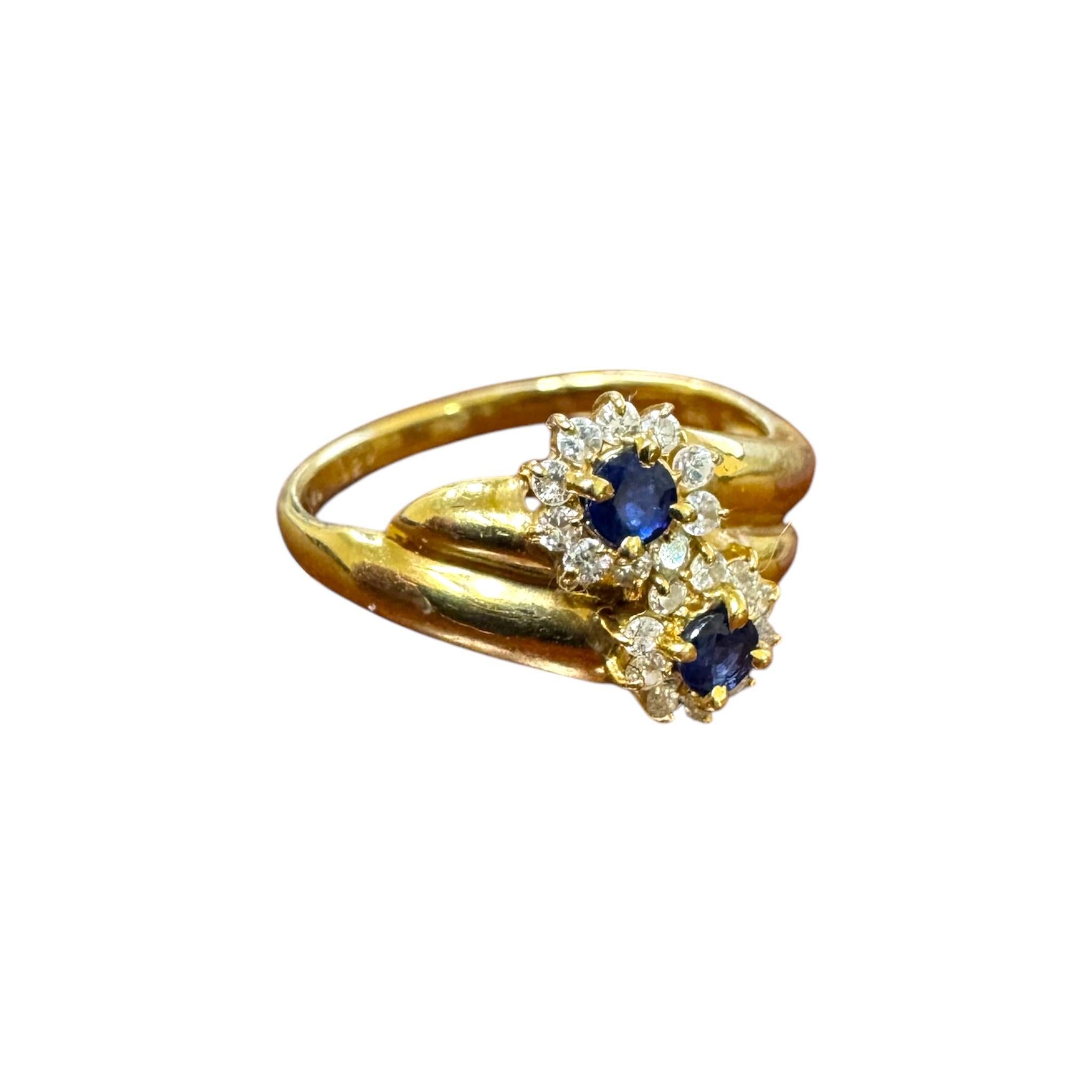 Bague fleur saphir et diamant en or jaune 18K Pour femmes en vente
