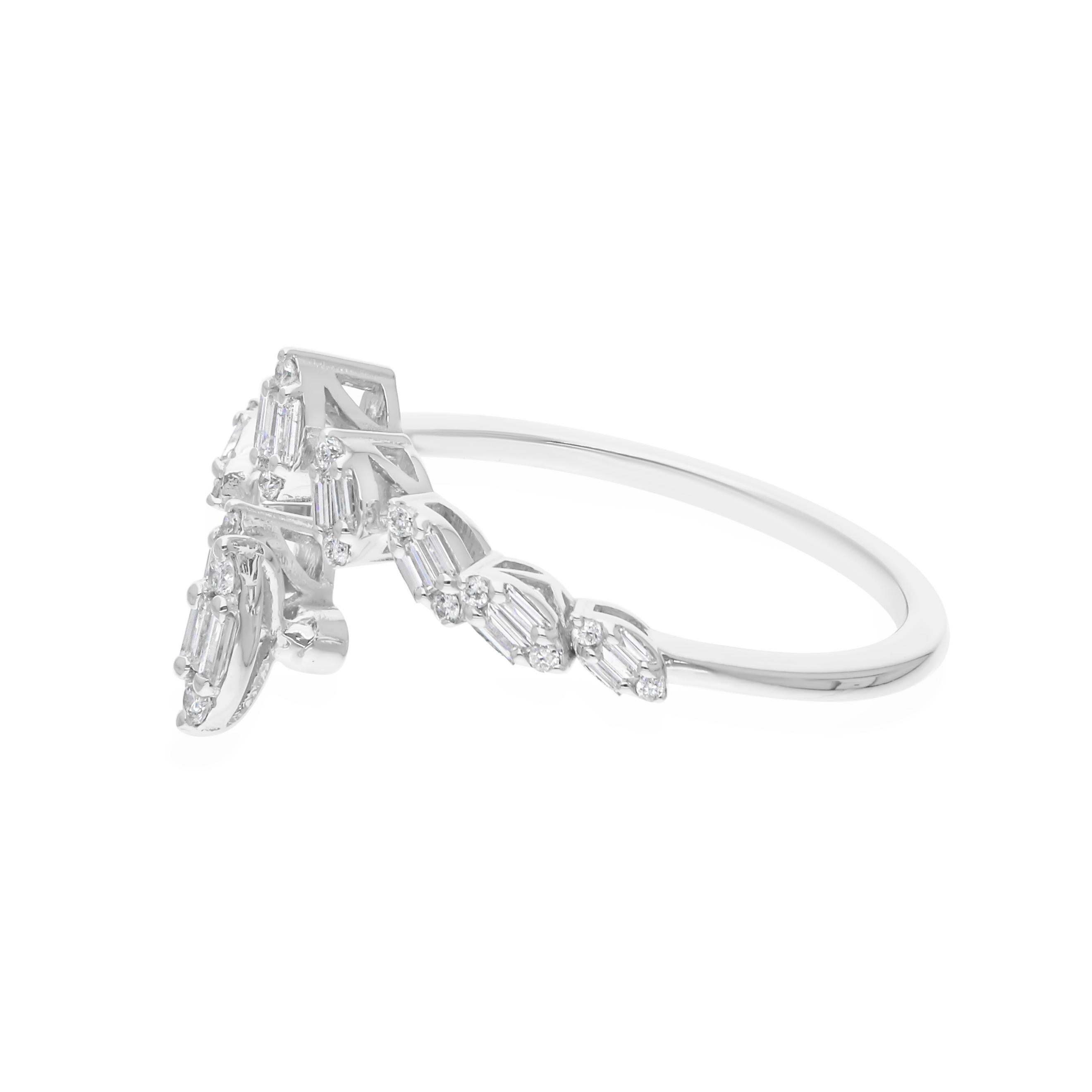 in vendita:  Anello Bypass con cluster di diamanti SI/HI in oro bianco 14k Regalo Tutte le tariffe pagate 6